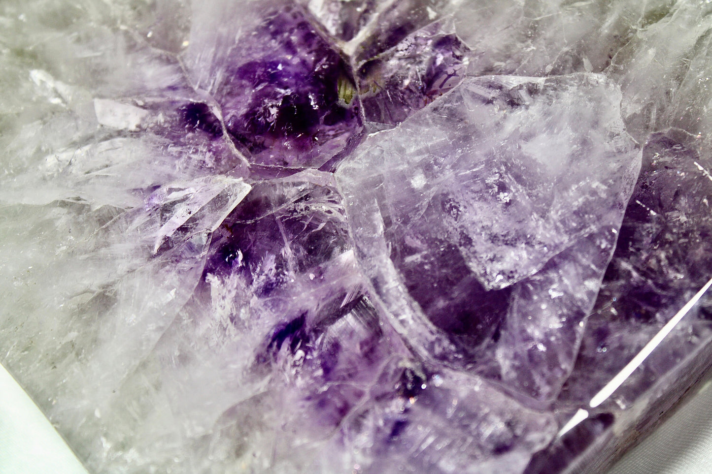 Stunning amethyst heart on stand