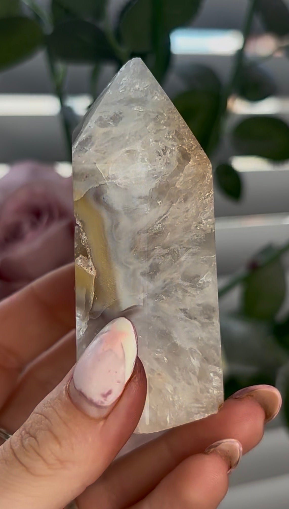 Beautiful, high grade, agate tower with druzy