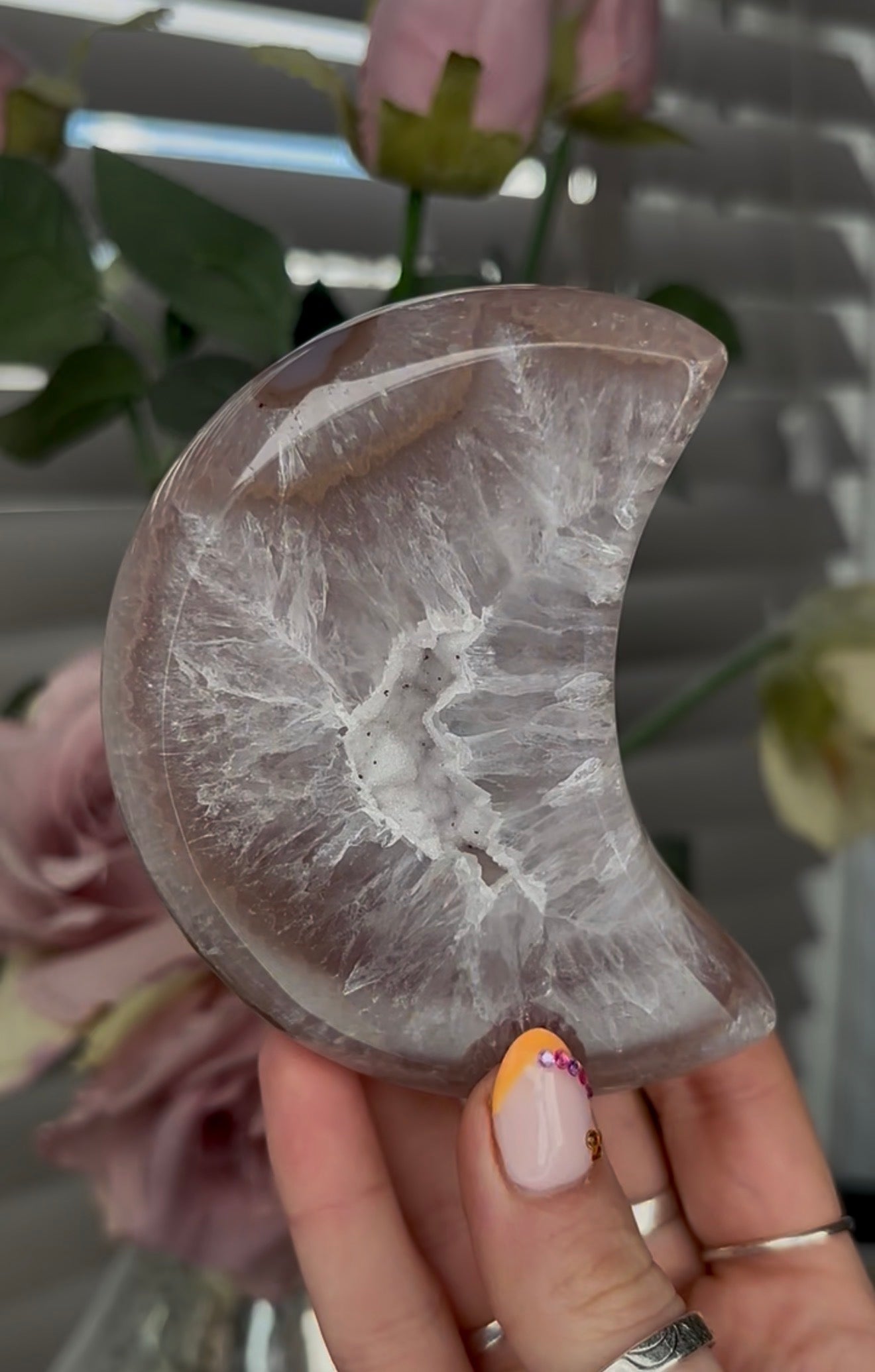 Beautiful, high quality, agate moon with druzy - stand included