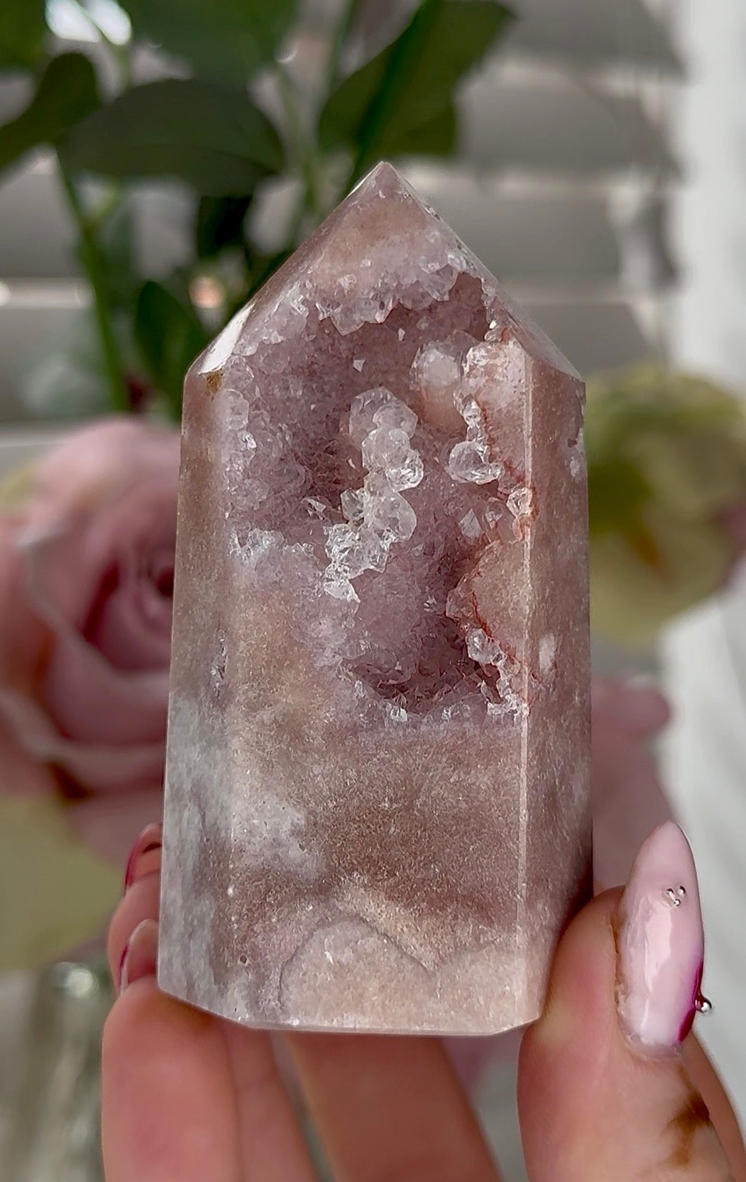 Pink amethyst tower 9cm(h ) 4cm(w)