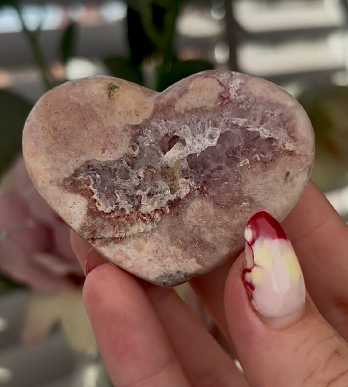 pink amethyst heart - comes with stand 5.5cm