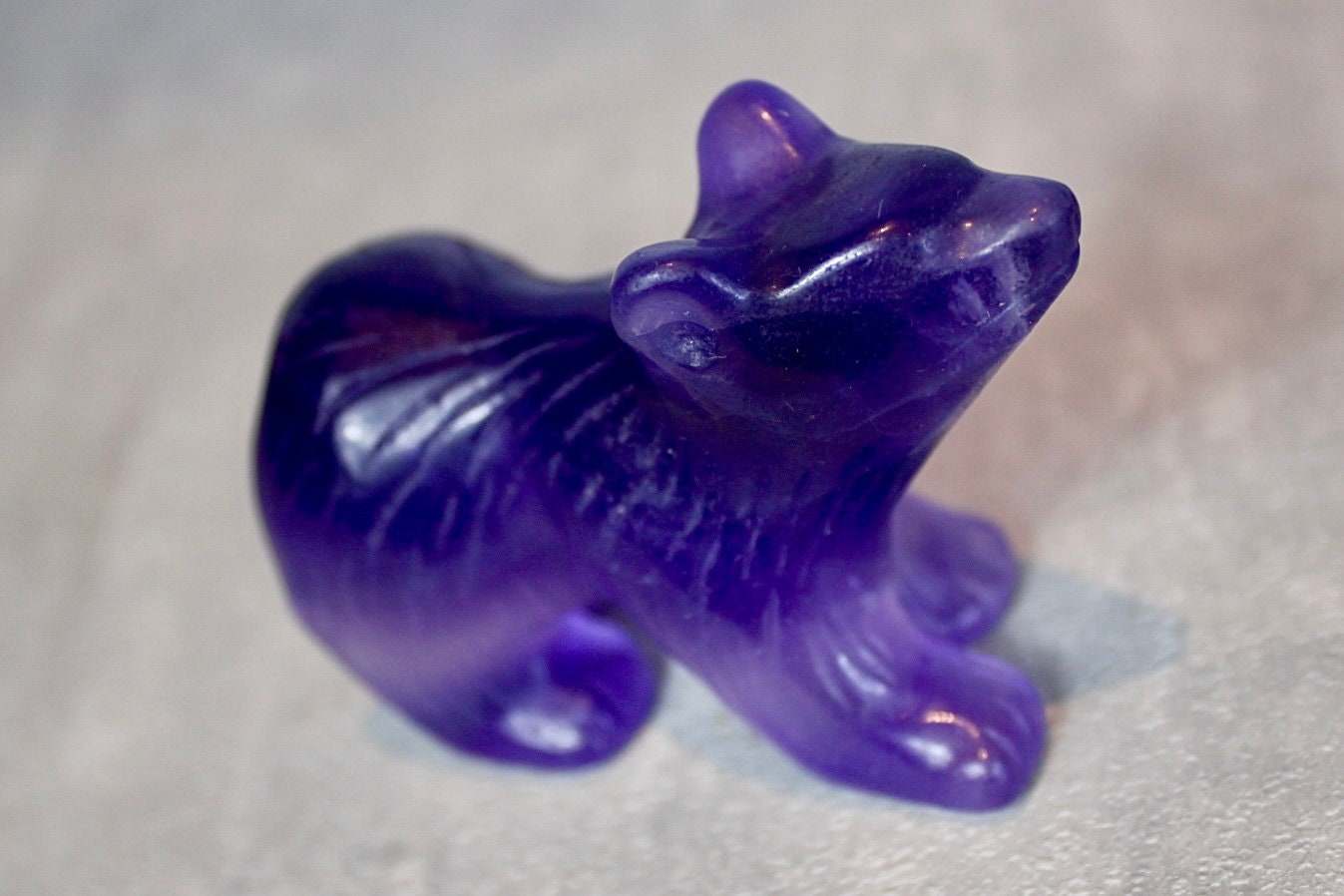 Purple, fluorite, bear carving 4.5cm (h) 7cm (L)