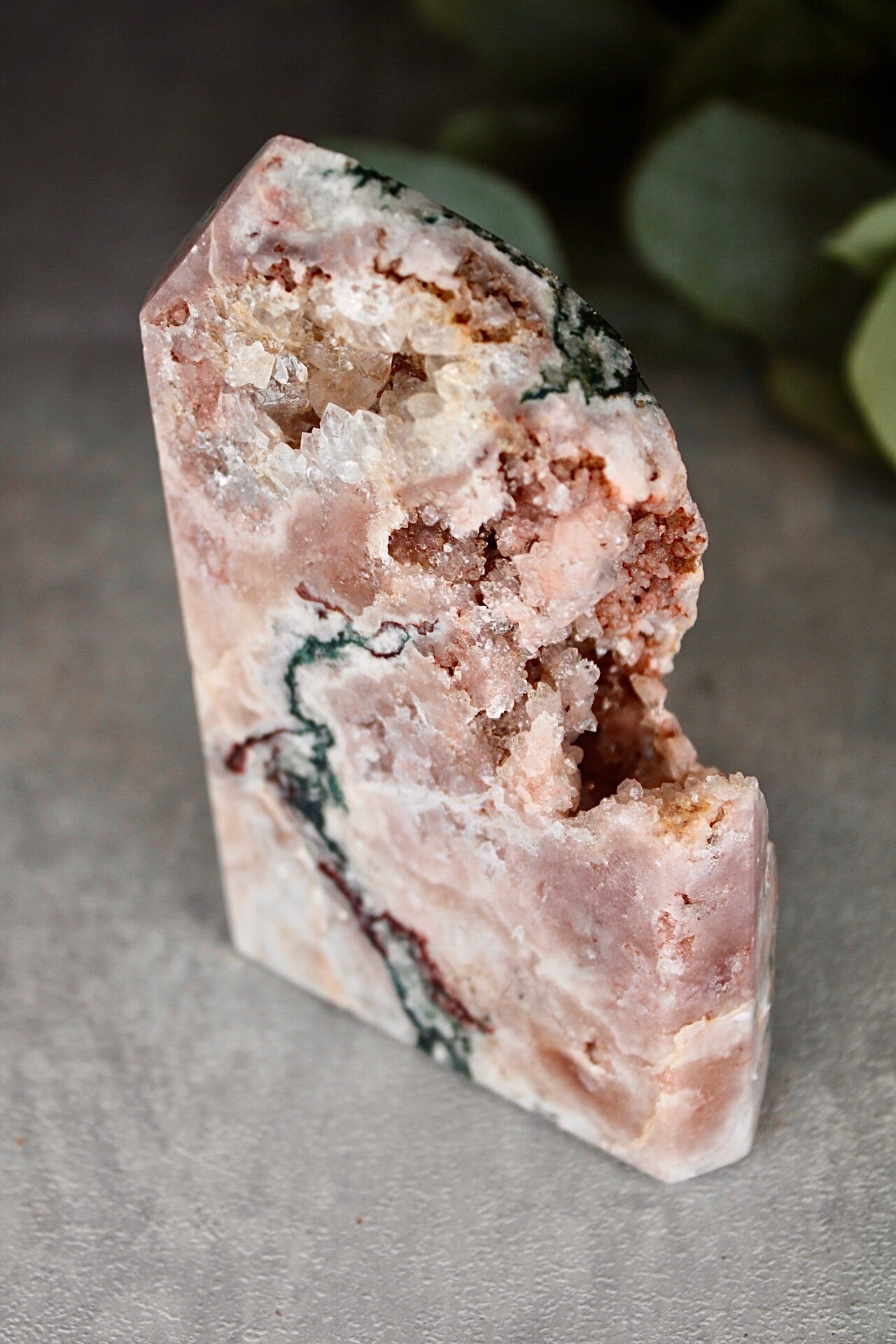 Pink amethyst tower with green jasper from brazil 470g 12.5cm (H) 8.5cm (W)