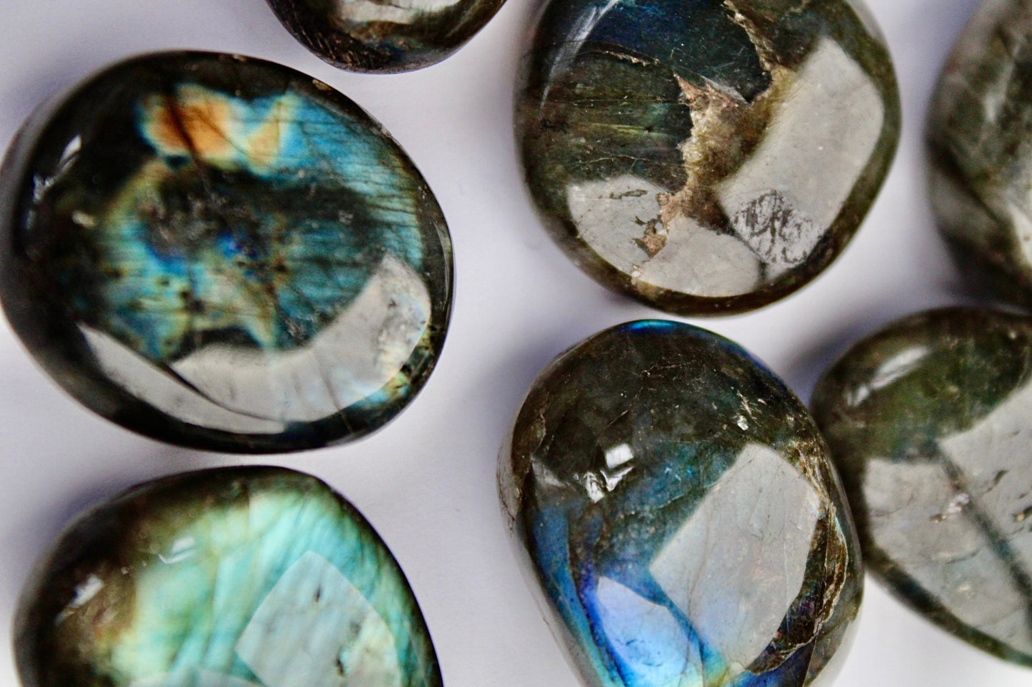 Flashy Labradorite tumble stone