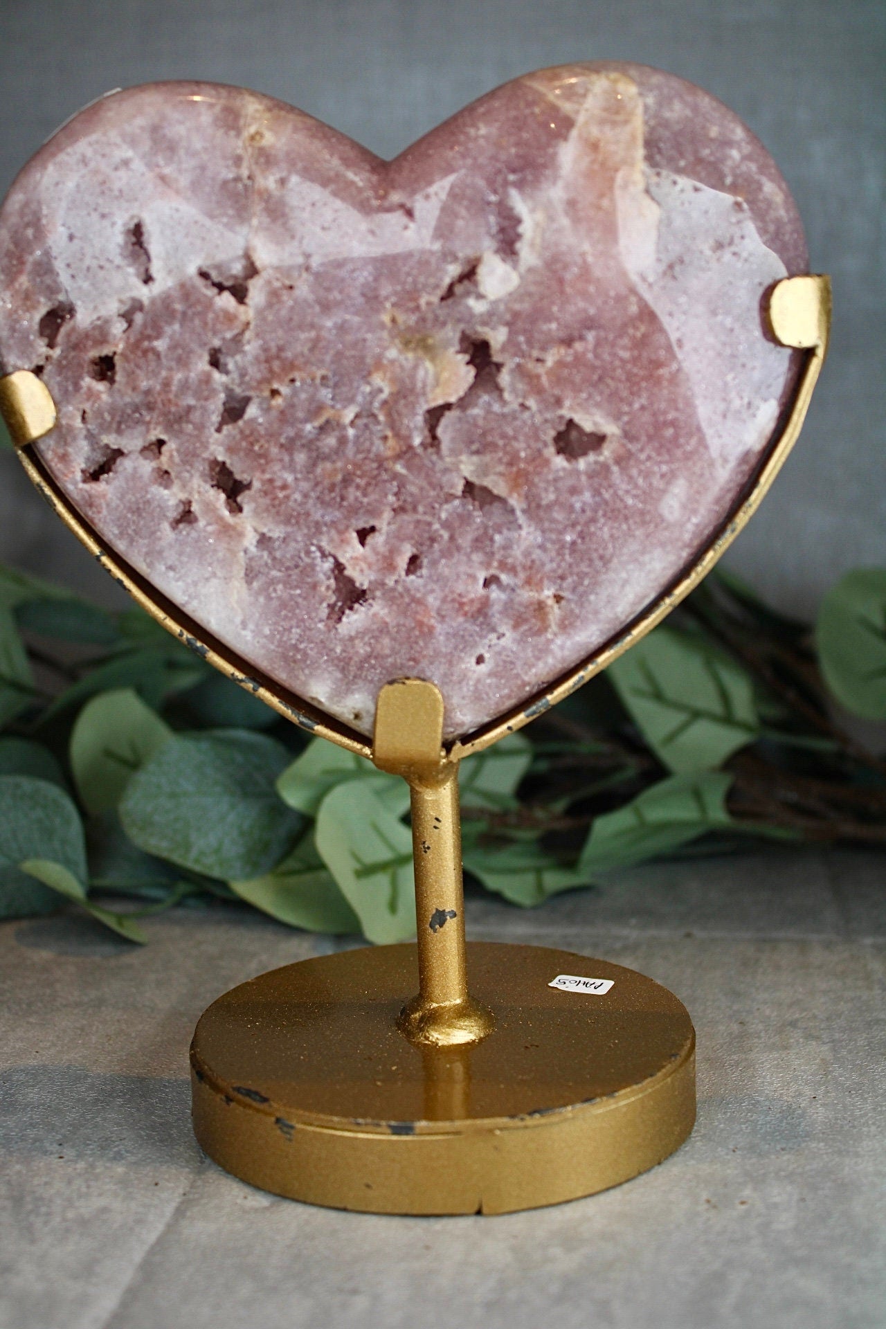 Berry red, pink amethyst, heart, on gold stand - 920g - paint is scratched off stand thats why the huge discount (can easily be repainted)