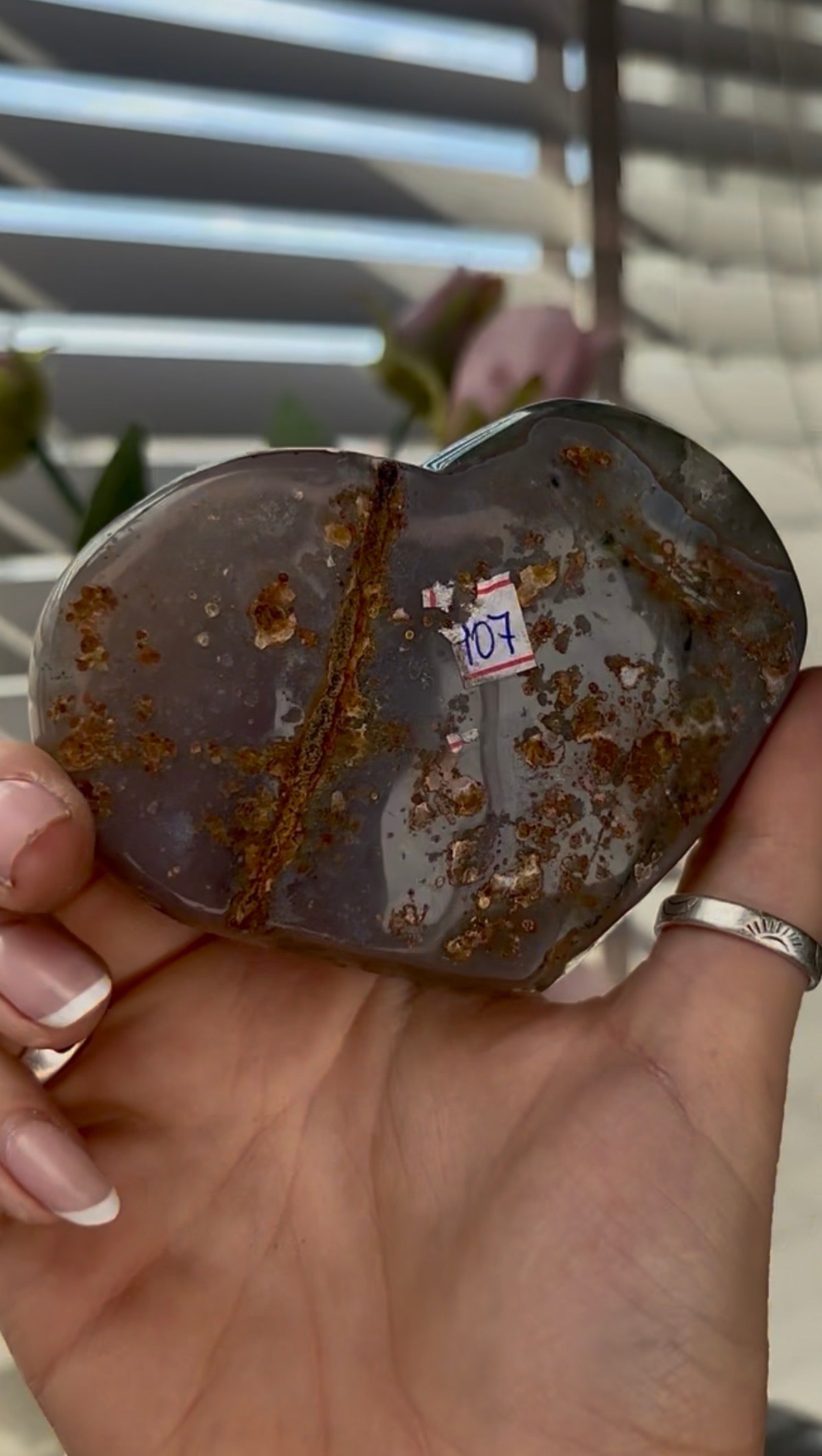 Uruguay amethyst heart - comes with stand