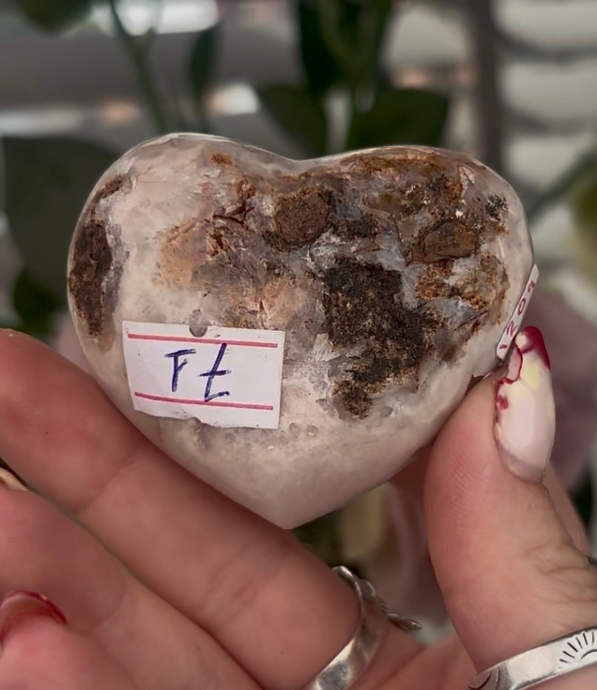 pink amethyst heart - comes with stand 6cm