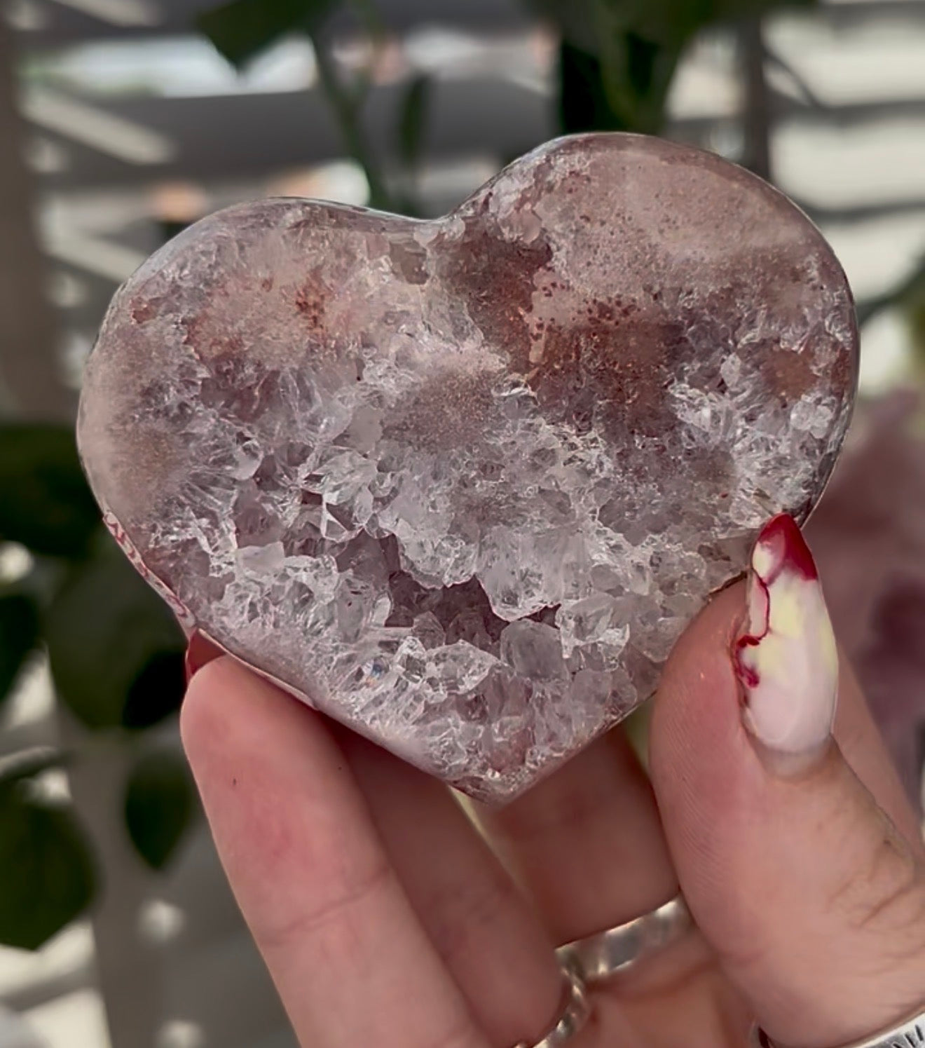 pink amethyst heart - comes with stand 6.6cm