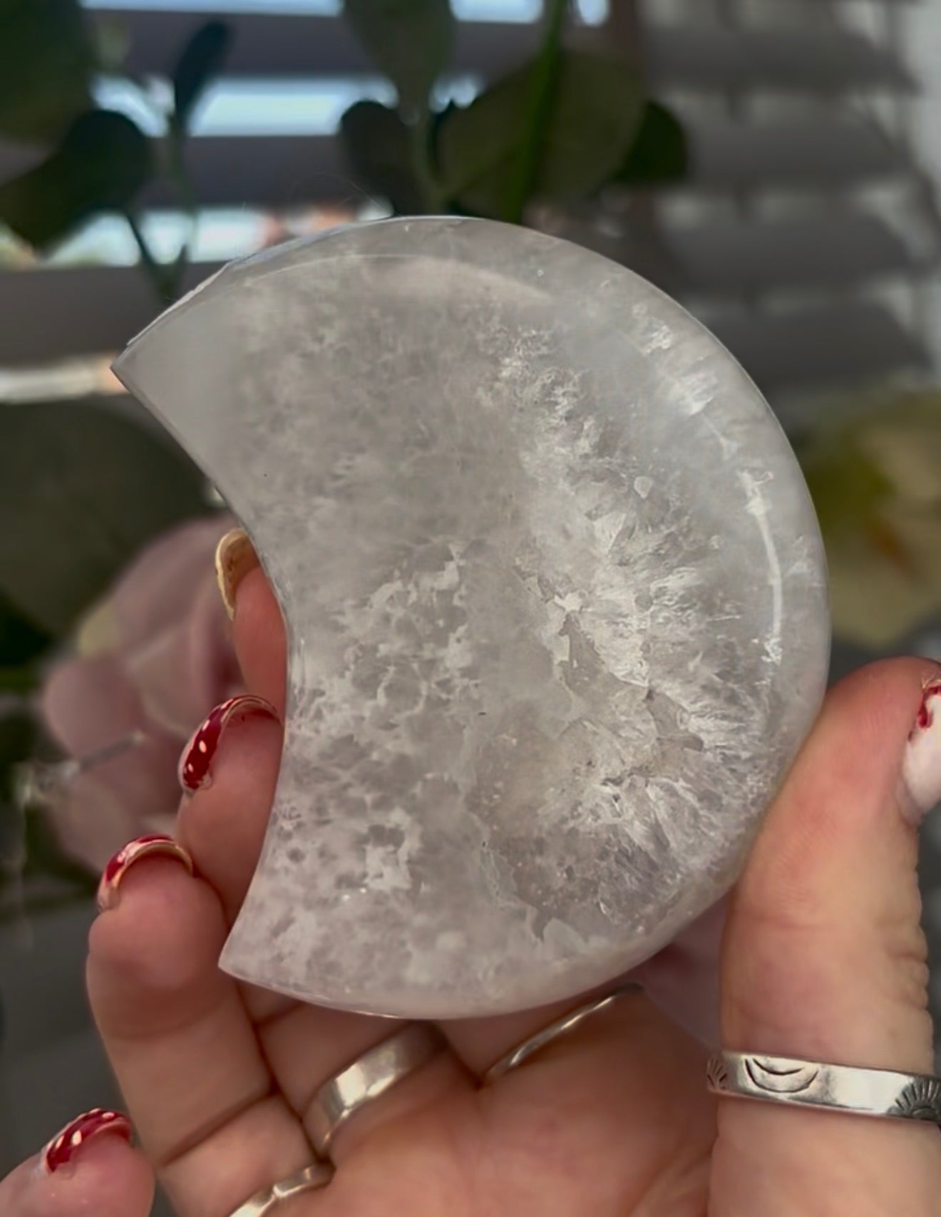 Beautiful, agate moon with druzy - stand included