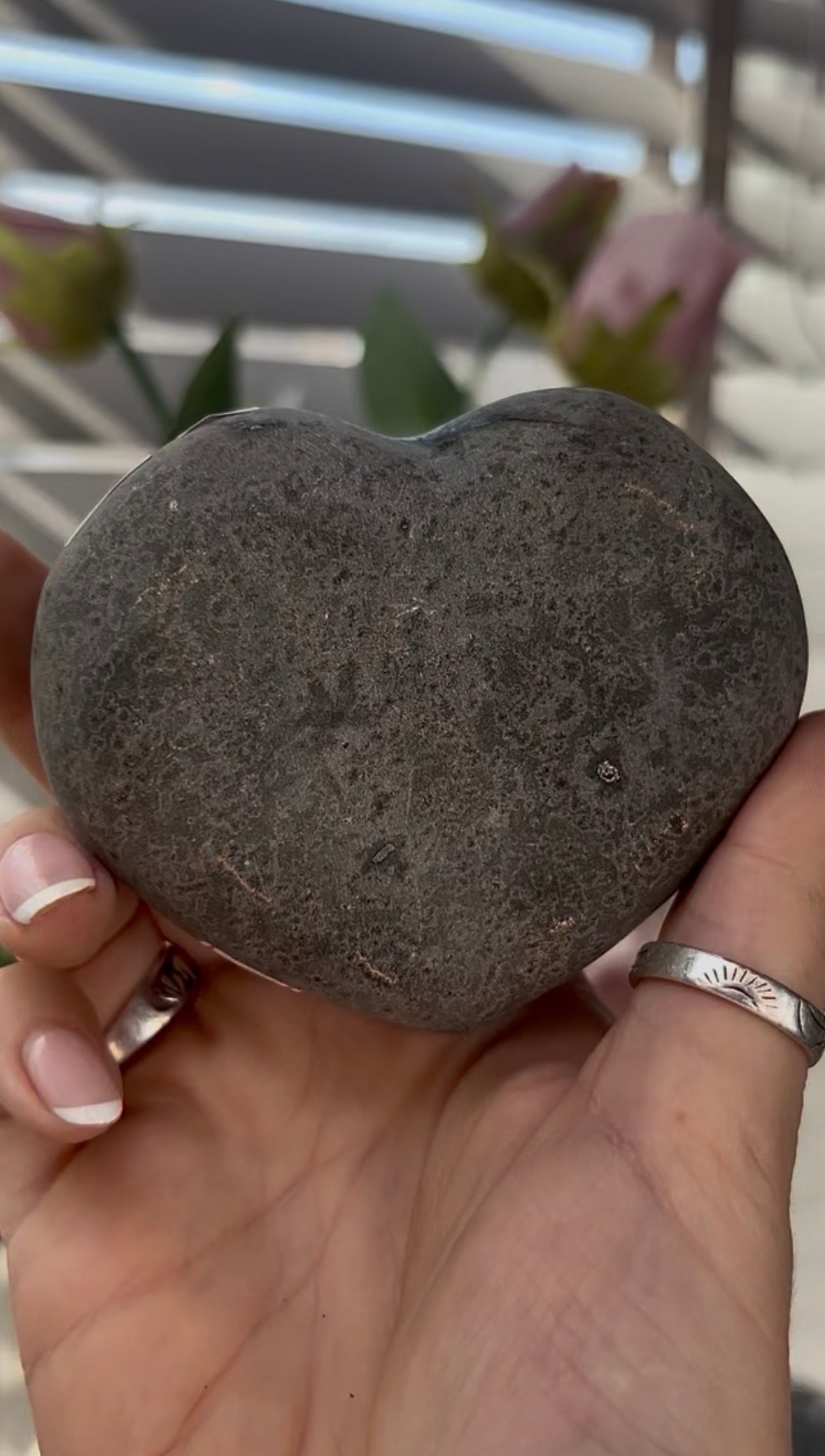 Uruguay amethyst heart - comes with stand