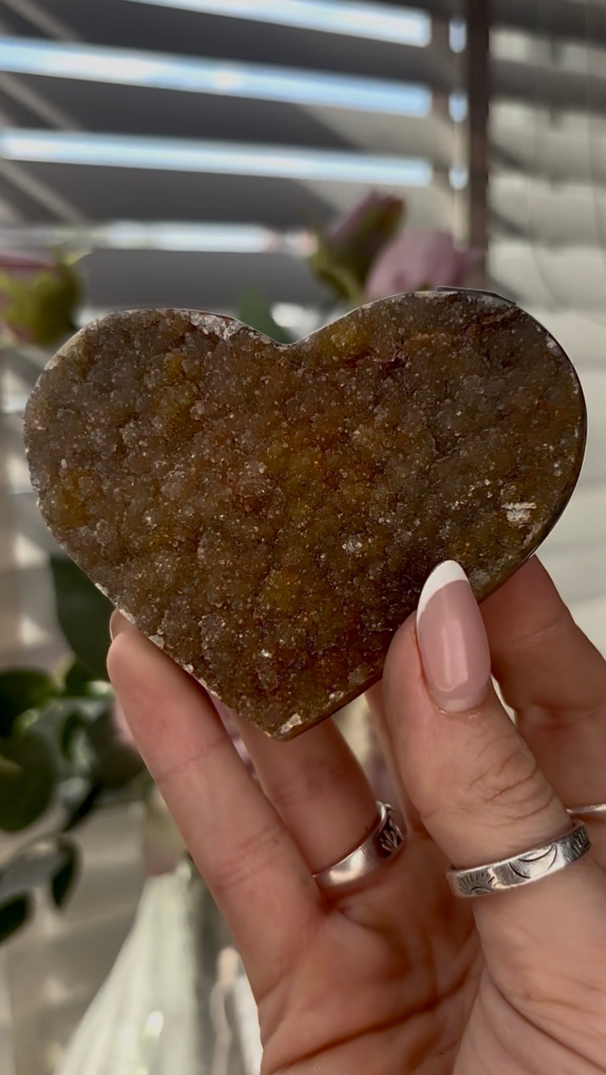 Uruguay amethyst heart - comes with stand