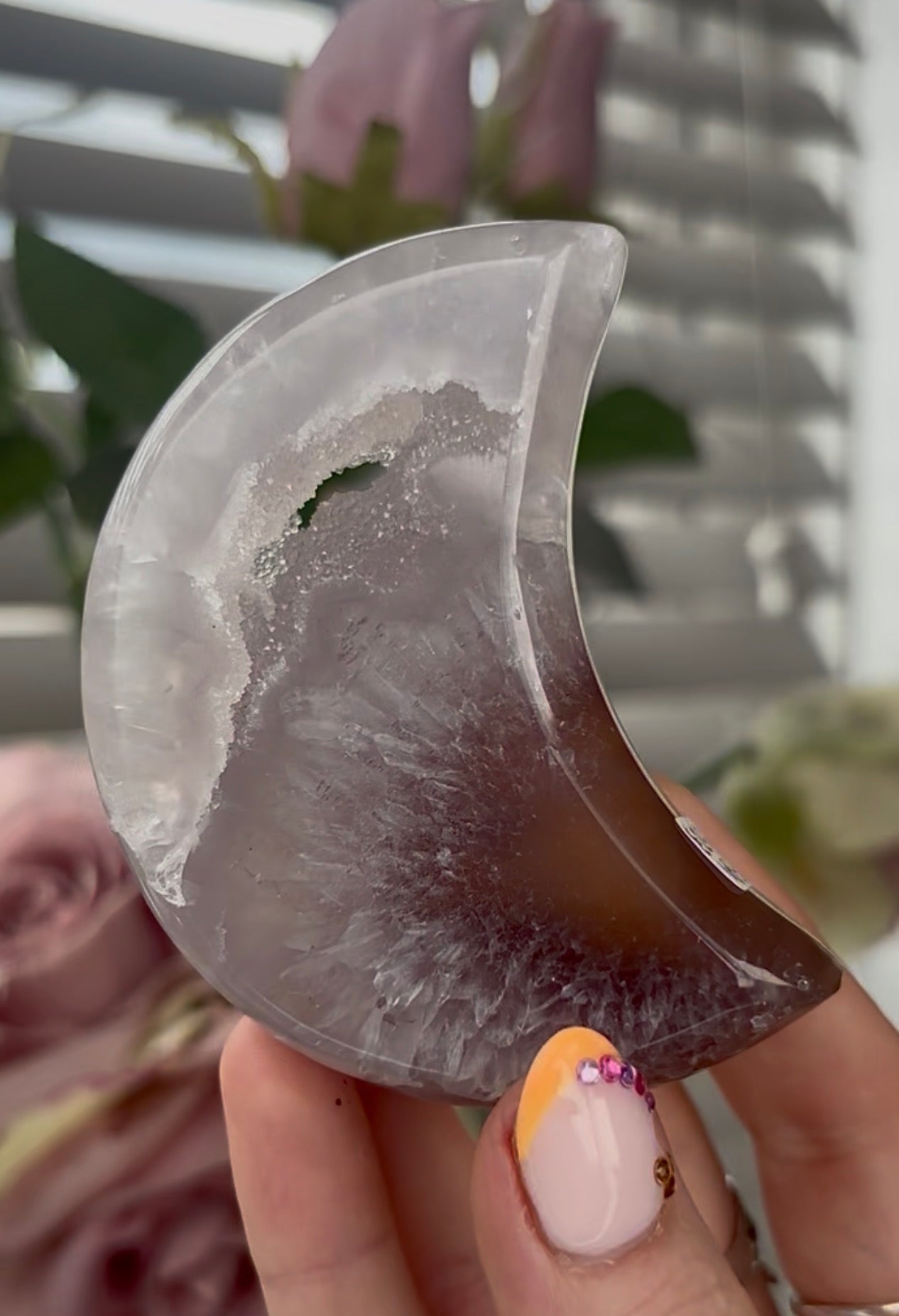 Beautiful, high quality, agate moon with druzy - stand included