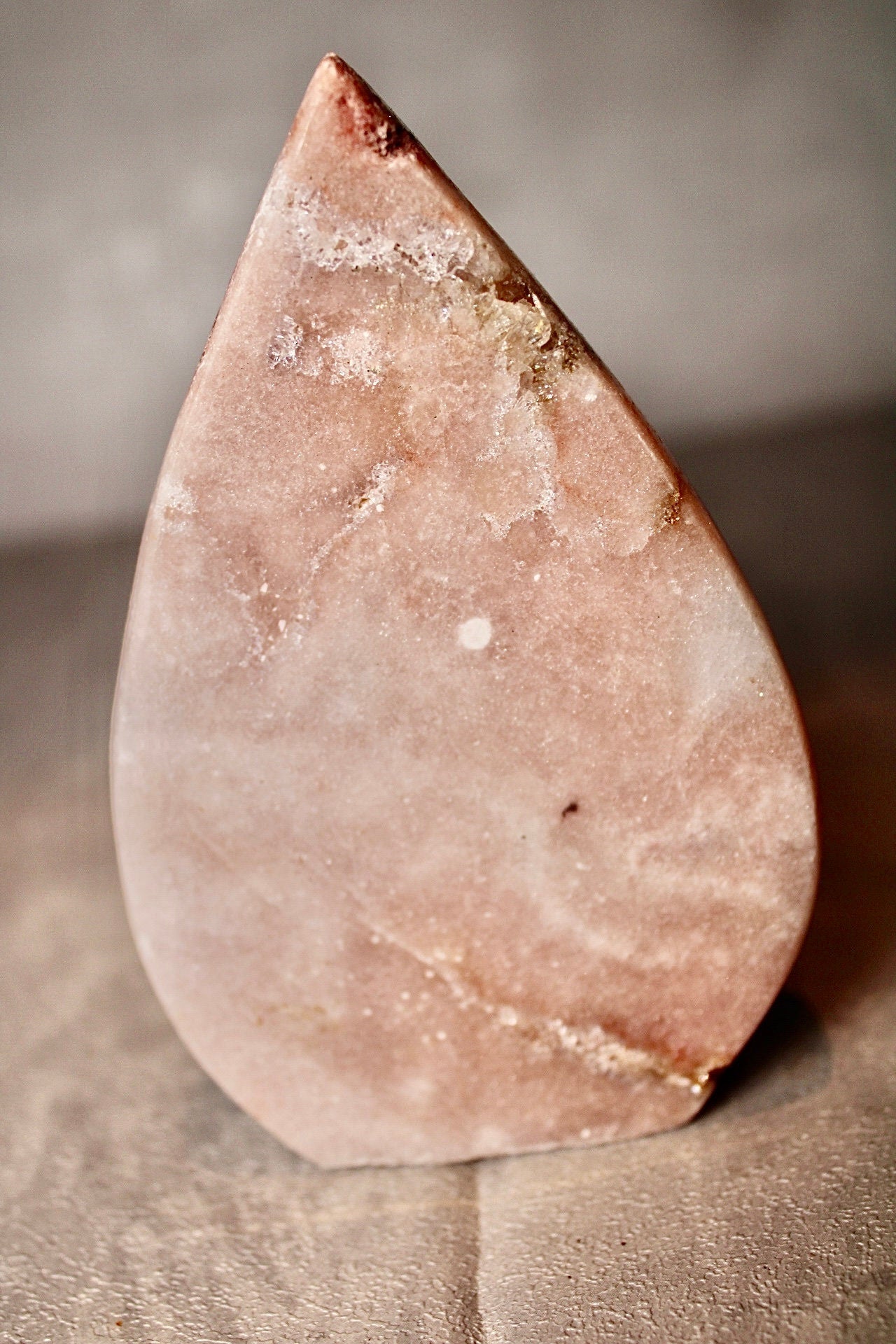 Baby pink amethyst flame from brazil 310g 11.5cm (h) 7.5 (w)