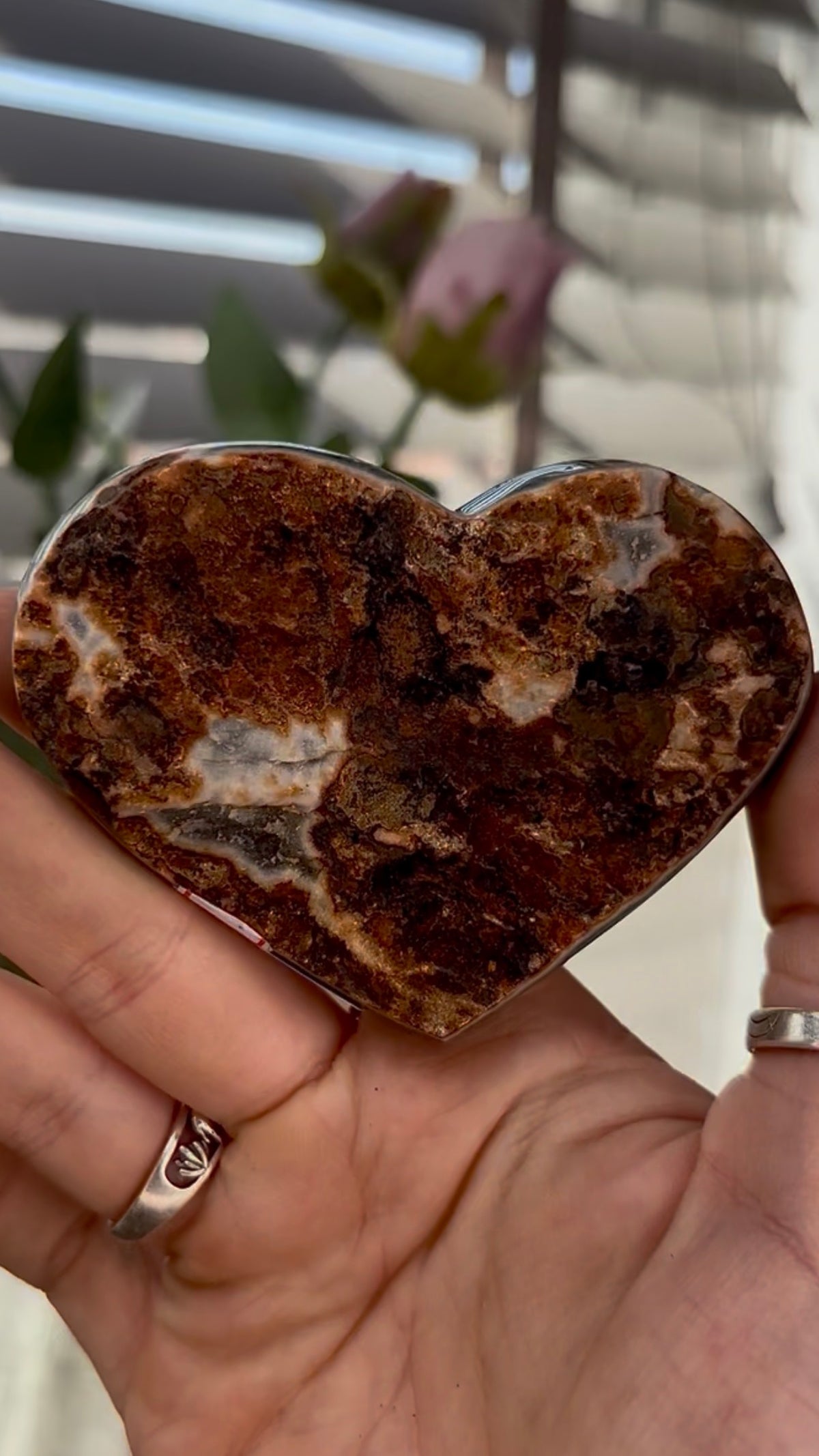 Uruguay amethyst heart - comes with stand
