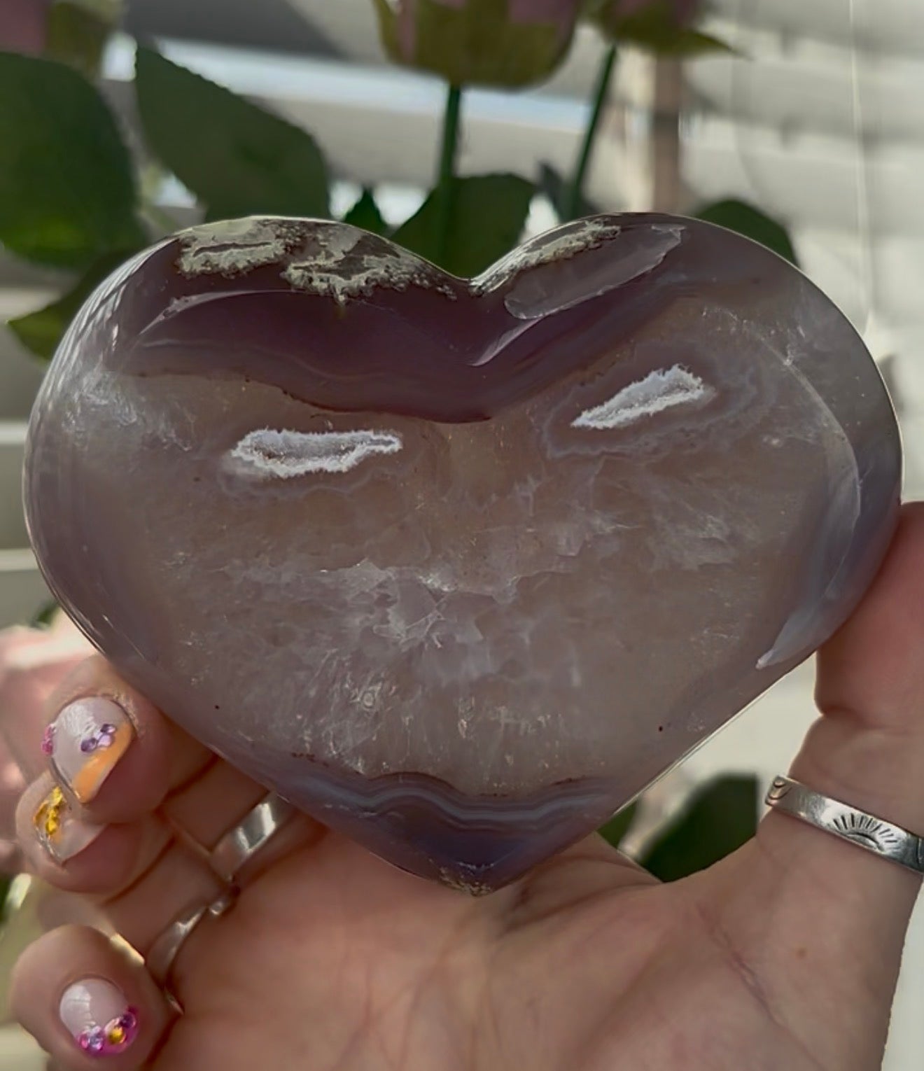 Beautiful, high quality, agate heart with druzy - stand included