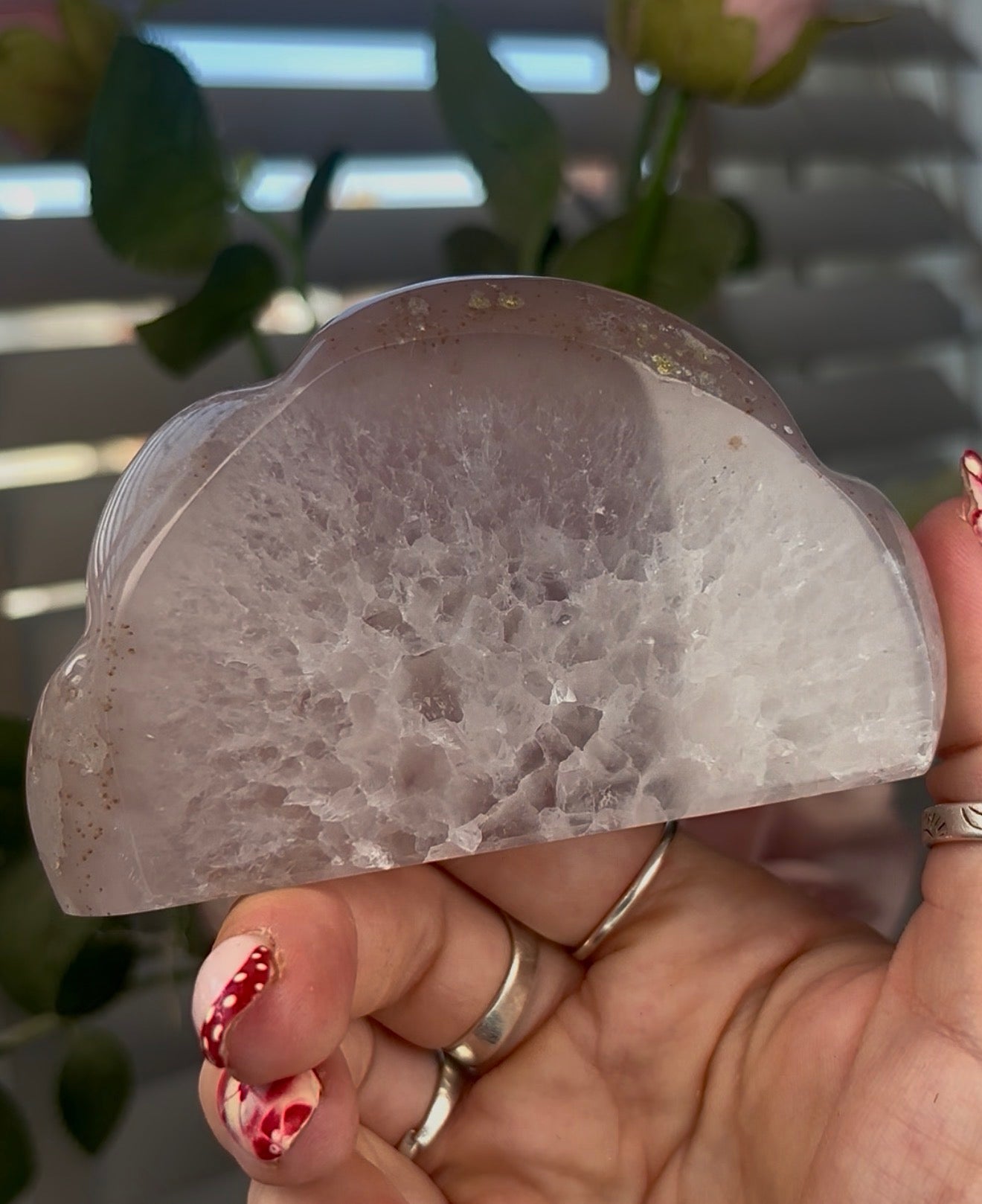Beautiful, agate cloud with druzy