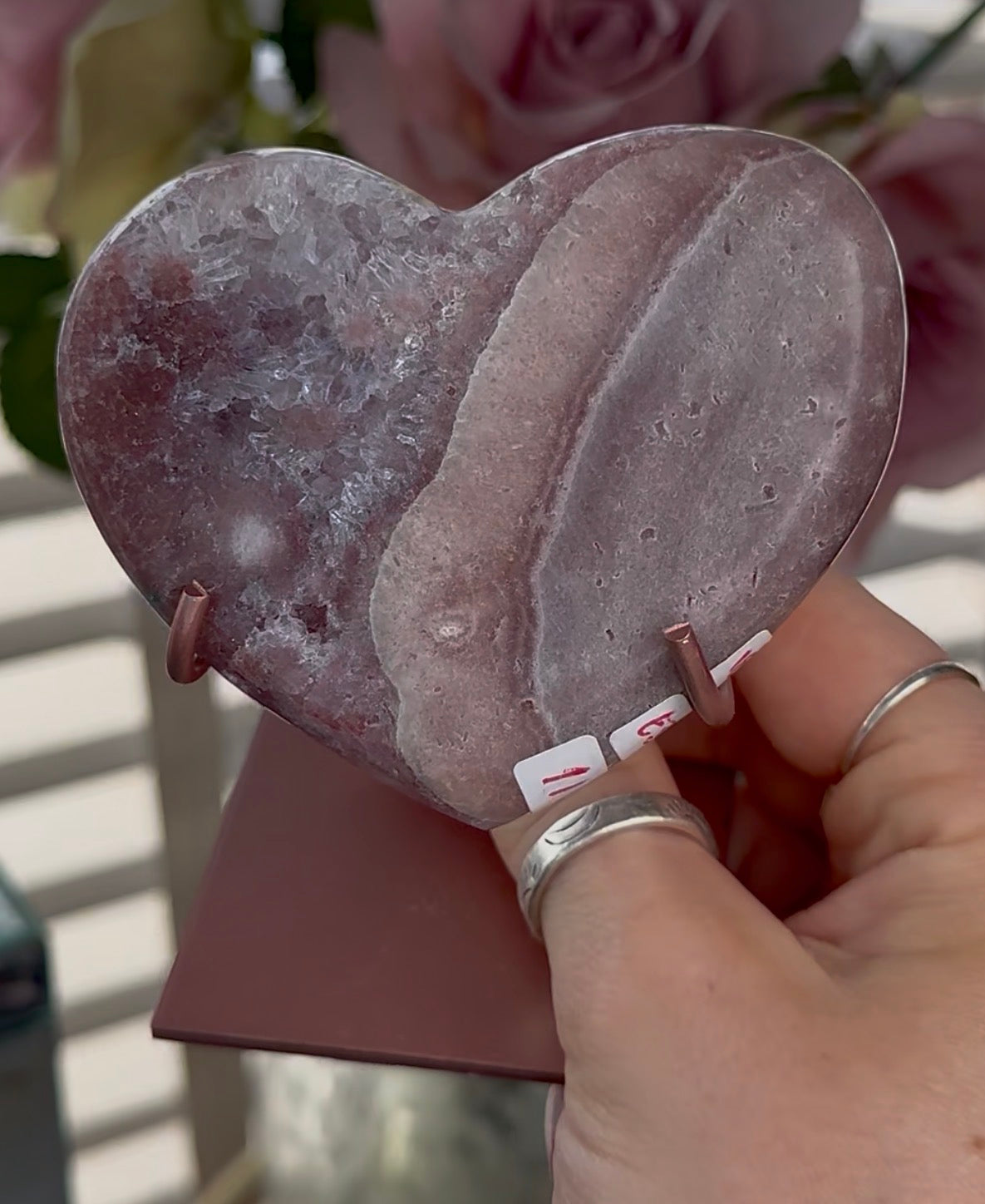 Hq pink amethyst heart - comes with stand