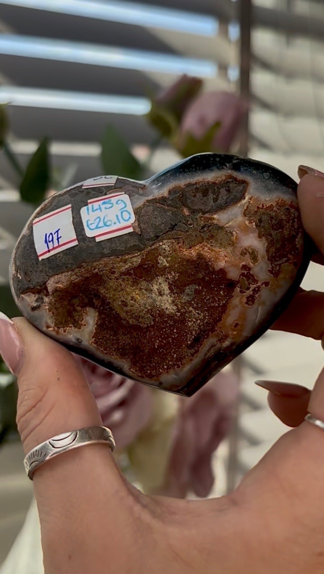 Uruguay amethyst heart - comes with stand