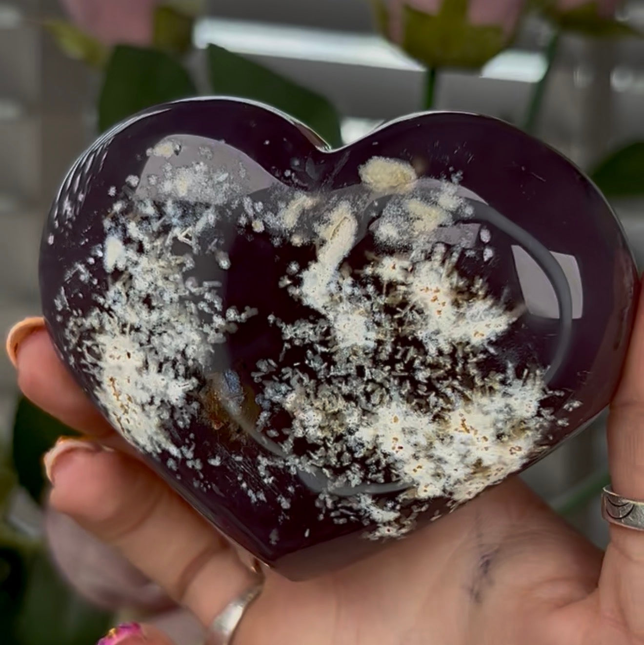 Beautiful, high grade, agate heart with druzy - comes with stand