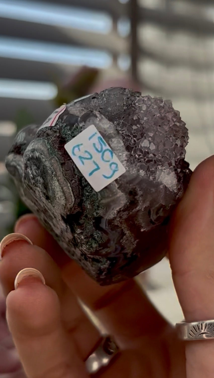 Uruguay amethyst heart - comes with stand