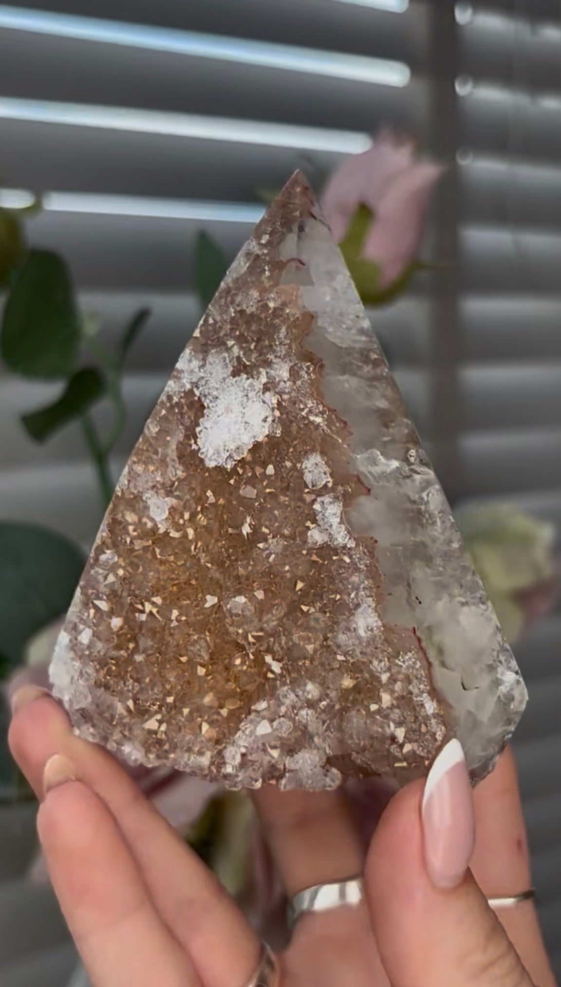 Beautiful, high grade, agate, self standing, diamond with golden druzy 10cm high