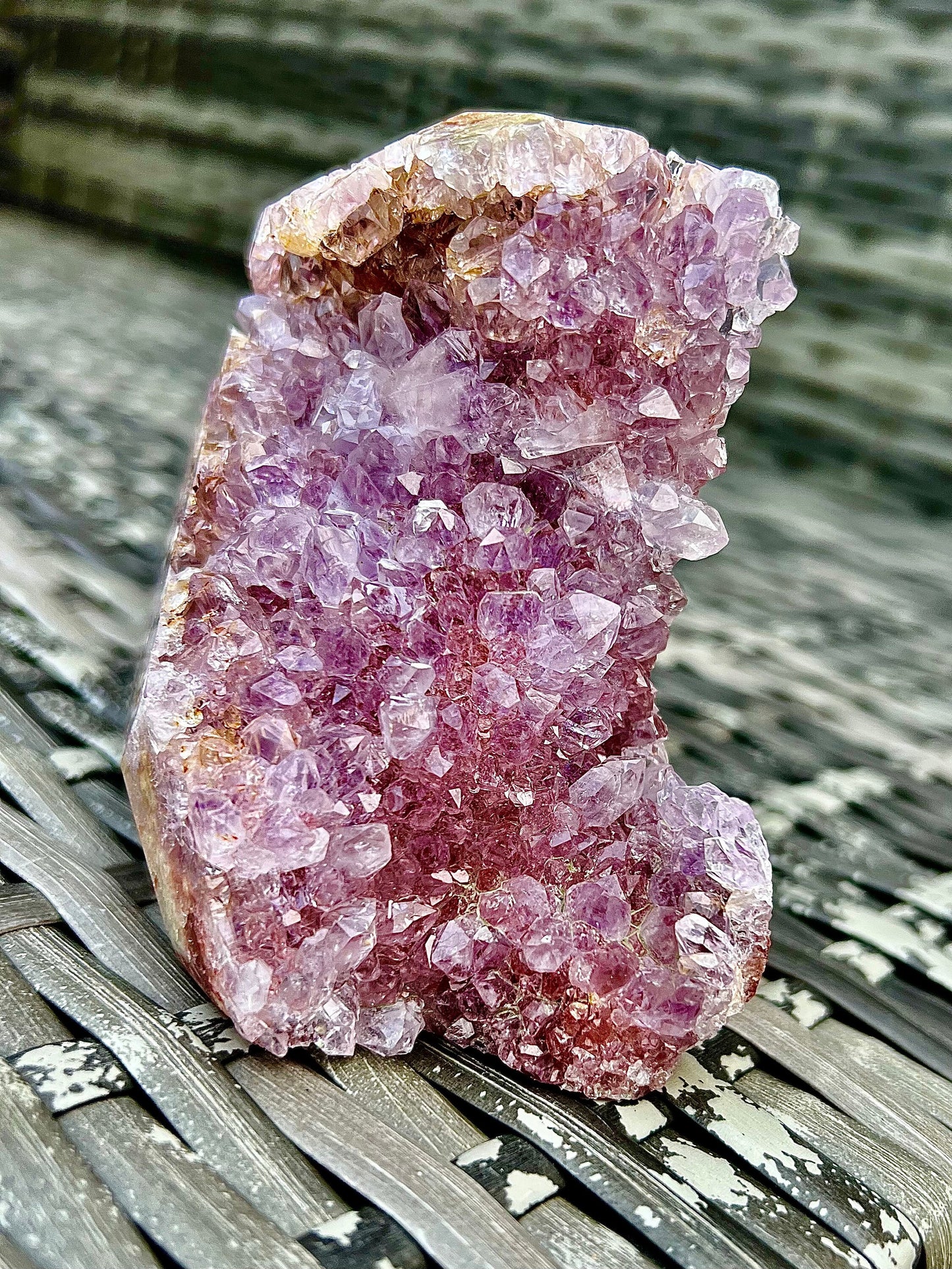 Super sparkly, bright, amethyst x flower agate freeform, flame 633g 10cm(h) 12cm (w)