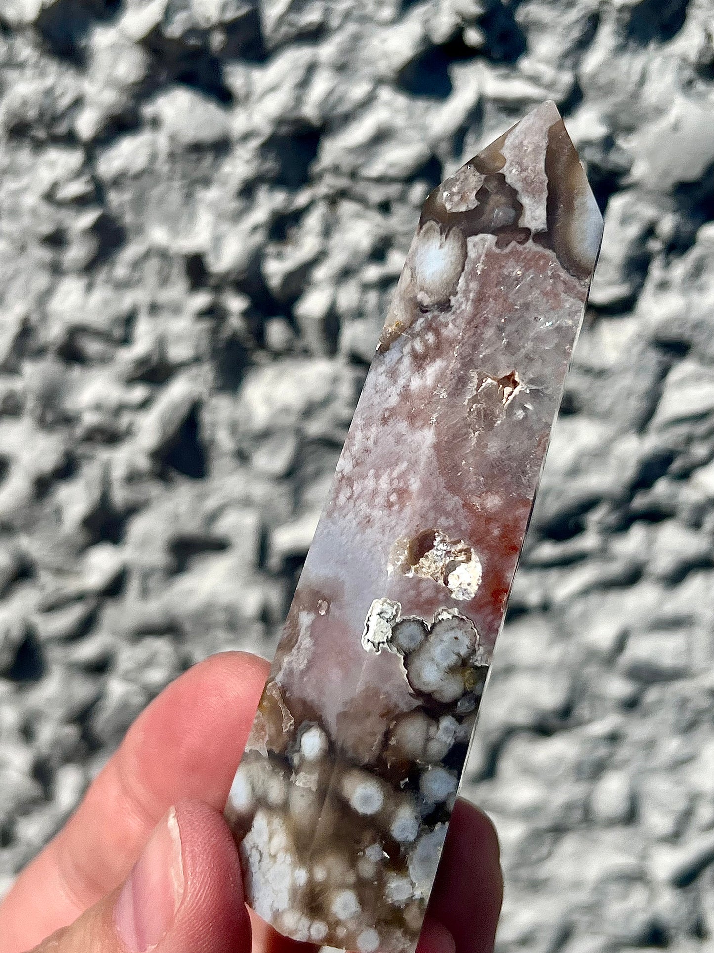 Black flower agate tower with pink amethyst