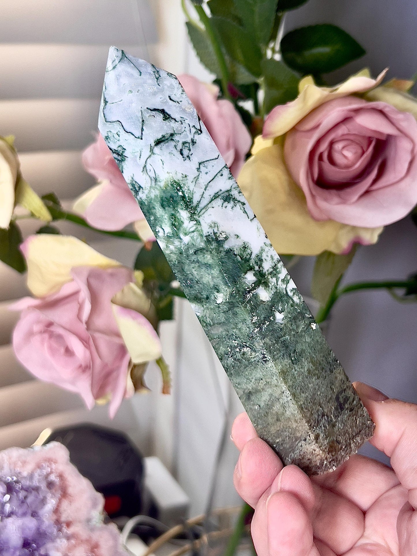 Large, moss agate tower 265g