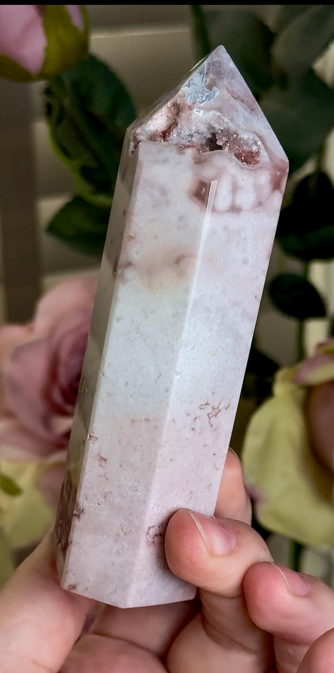 Incredible, pink amethyst tower with some bubble formations in light tones and some rutile 261g 12cm