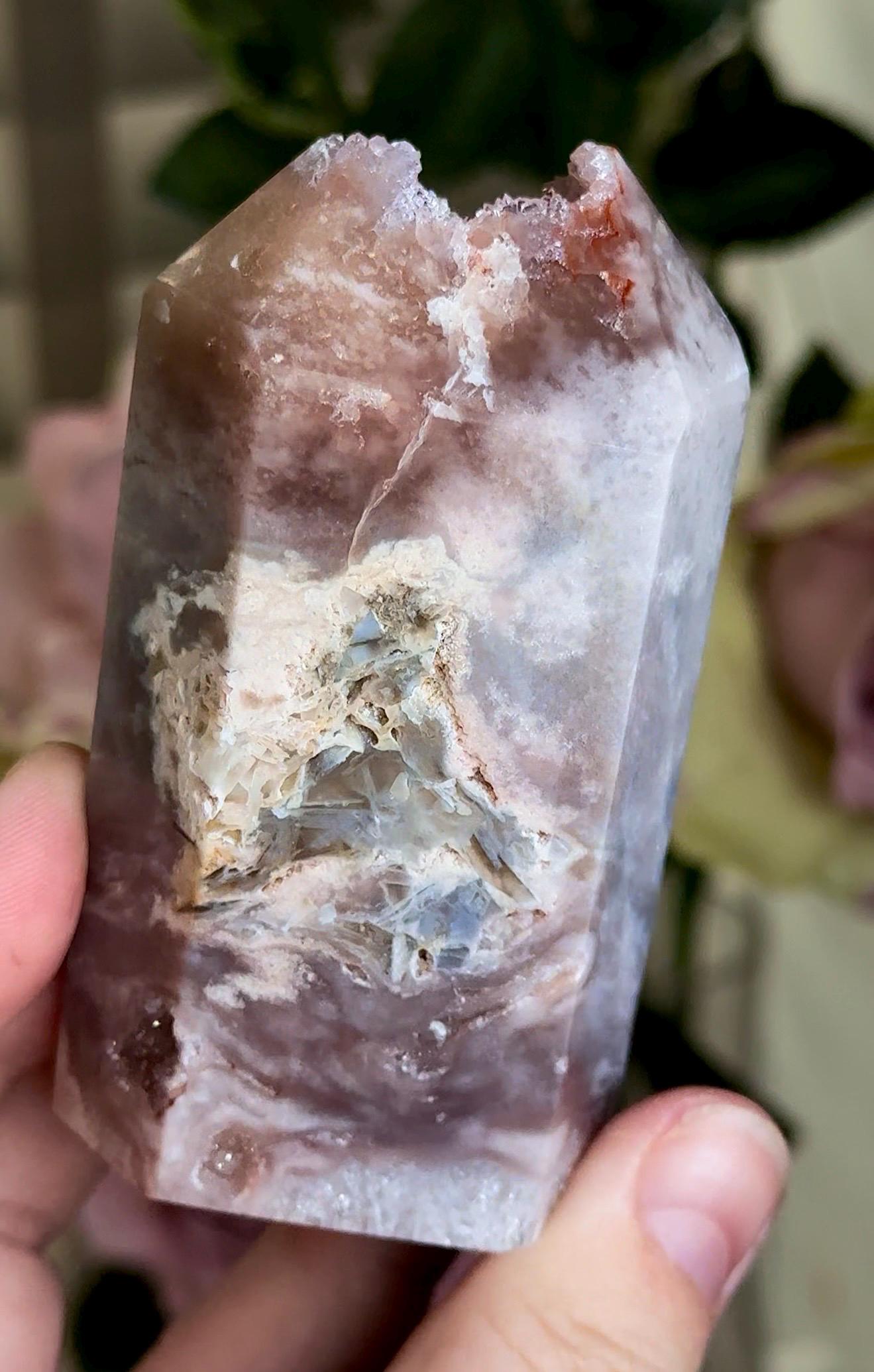 Incredible, High grade, pink amethyst tower with druzy quartz top 232g 8.8cm