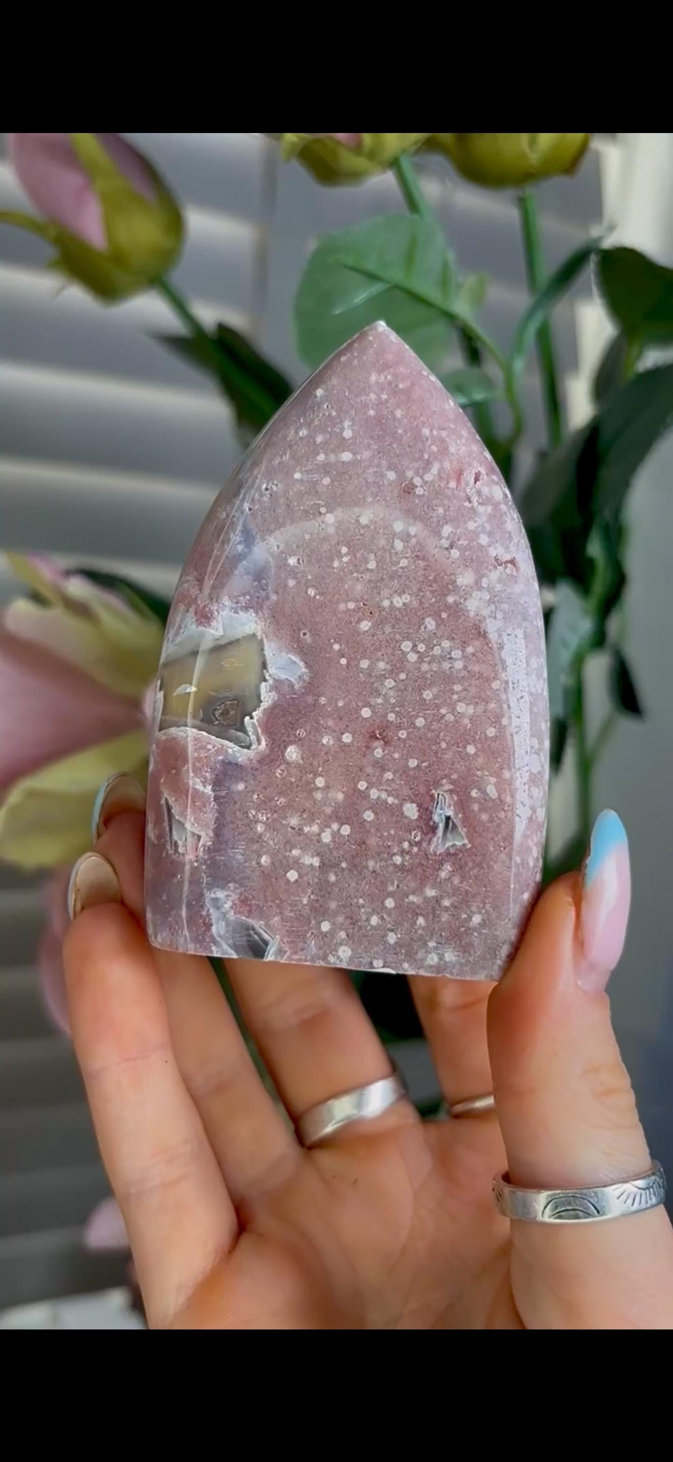 High grade, pink amethyst flame 238g