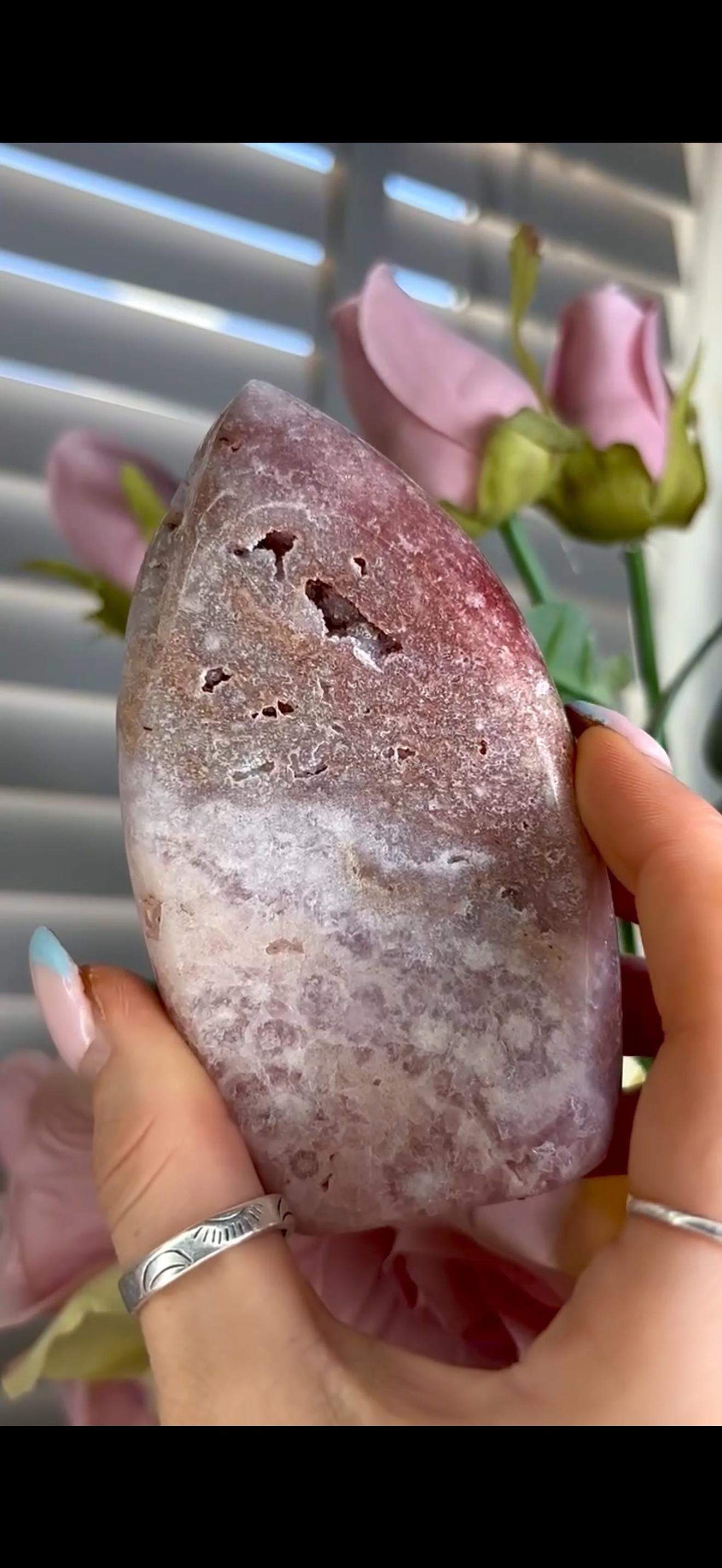 High grade, pink amethyst flame 289g