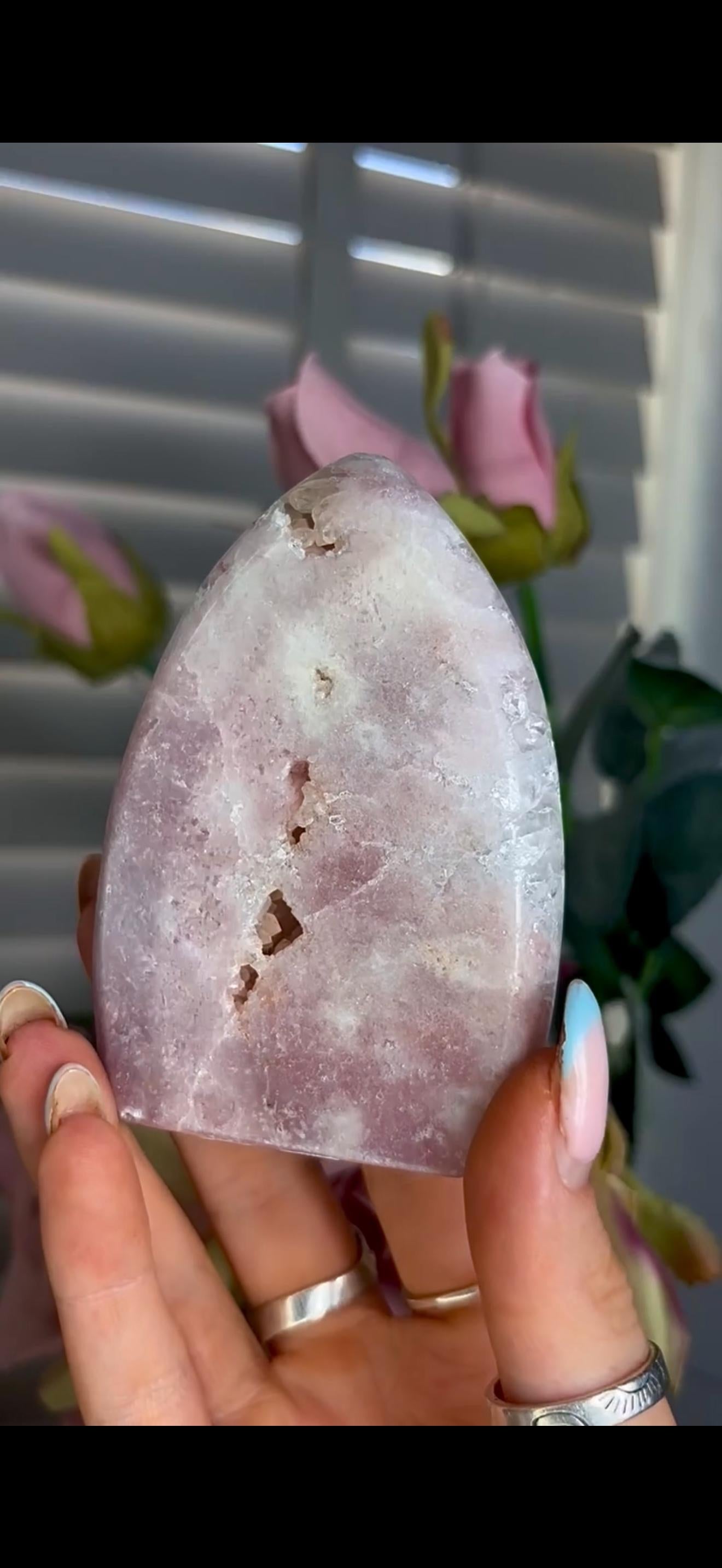 High grade, pink amethyst flame with quartz 207g