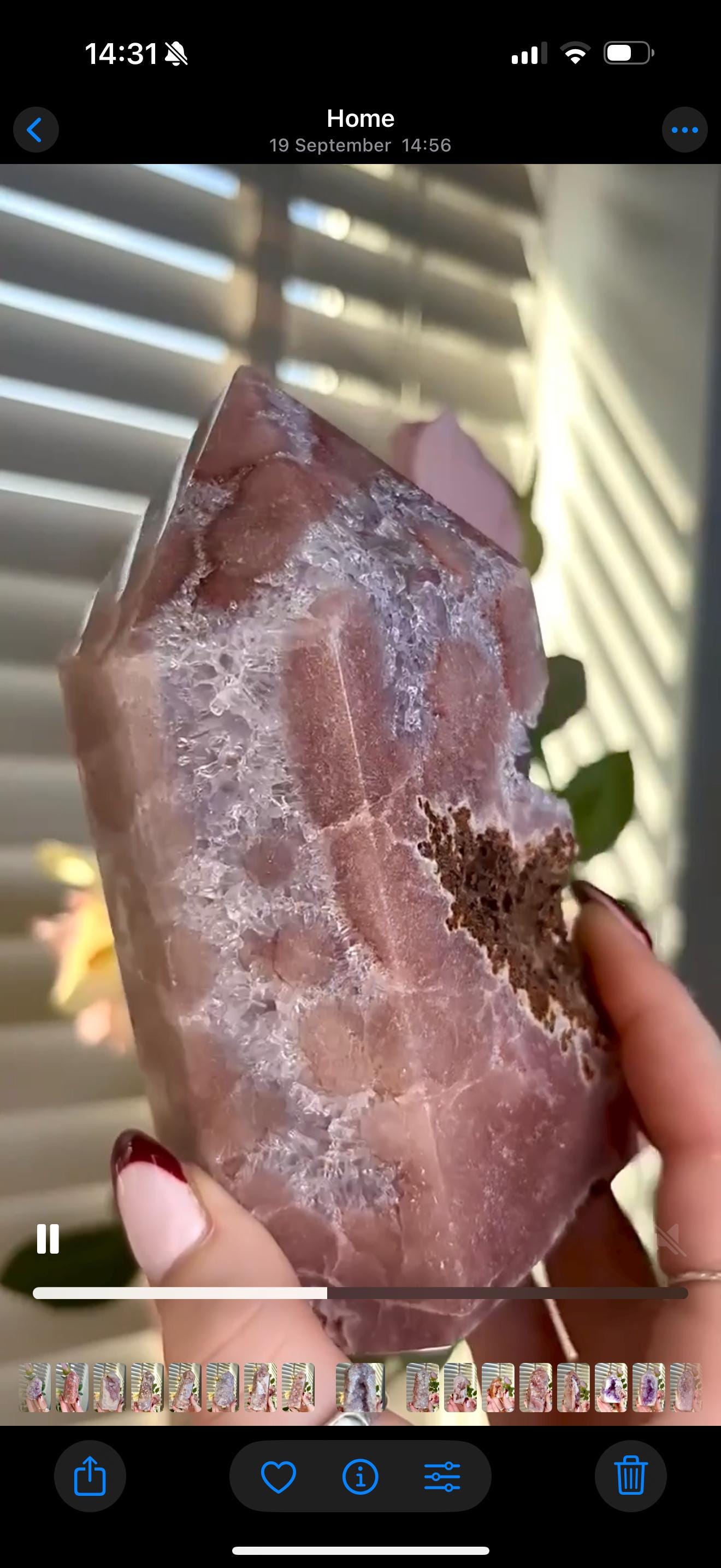 Incredible, High grade, pink amethyst, chunky statement tower with lilac chunky quartz 993g, 14.5cm by 8cm