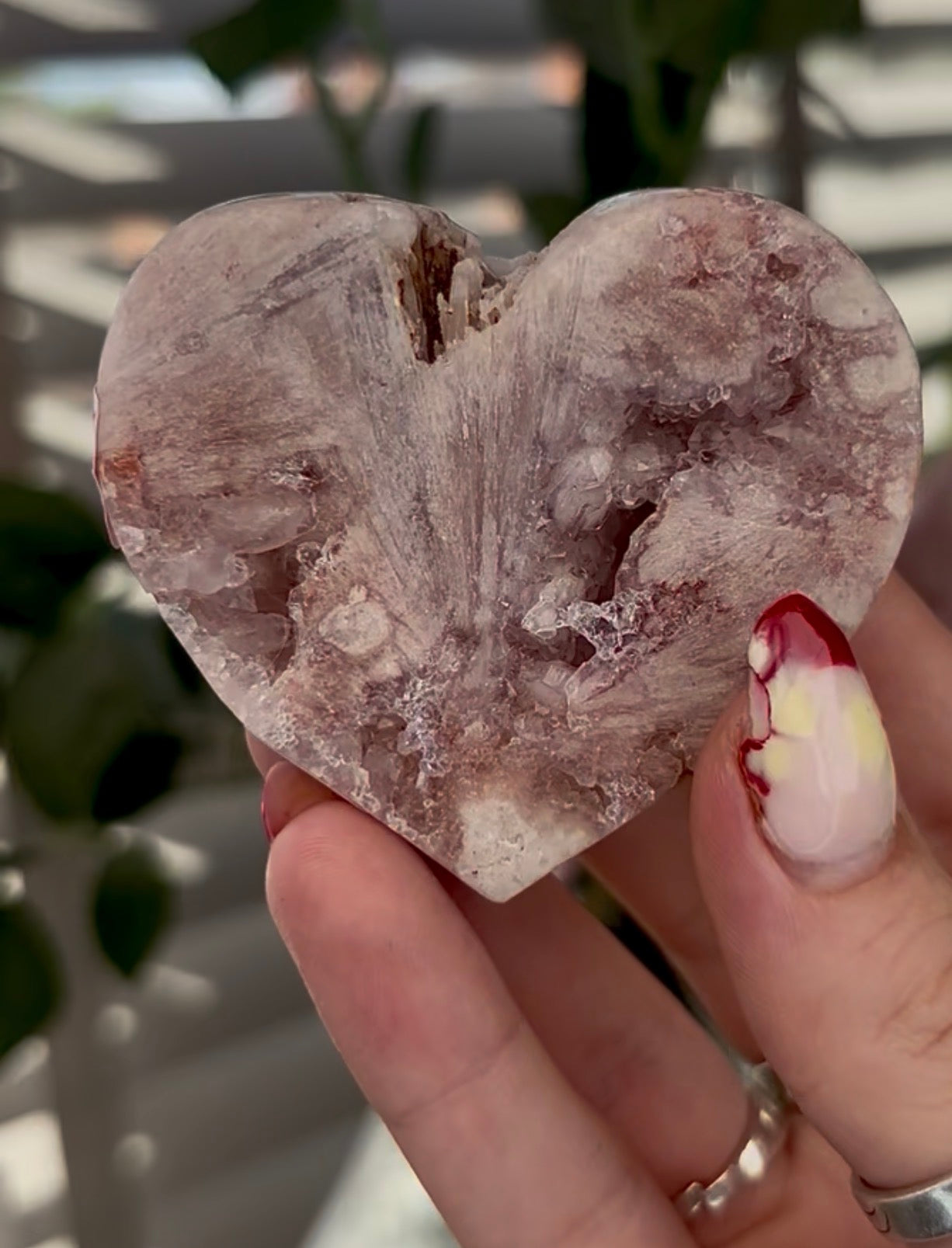 pink amethyst heart - comes with stand 6.2cm