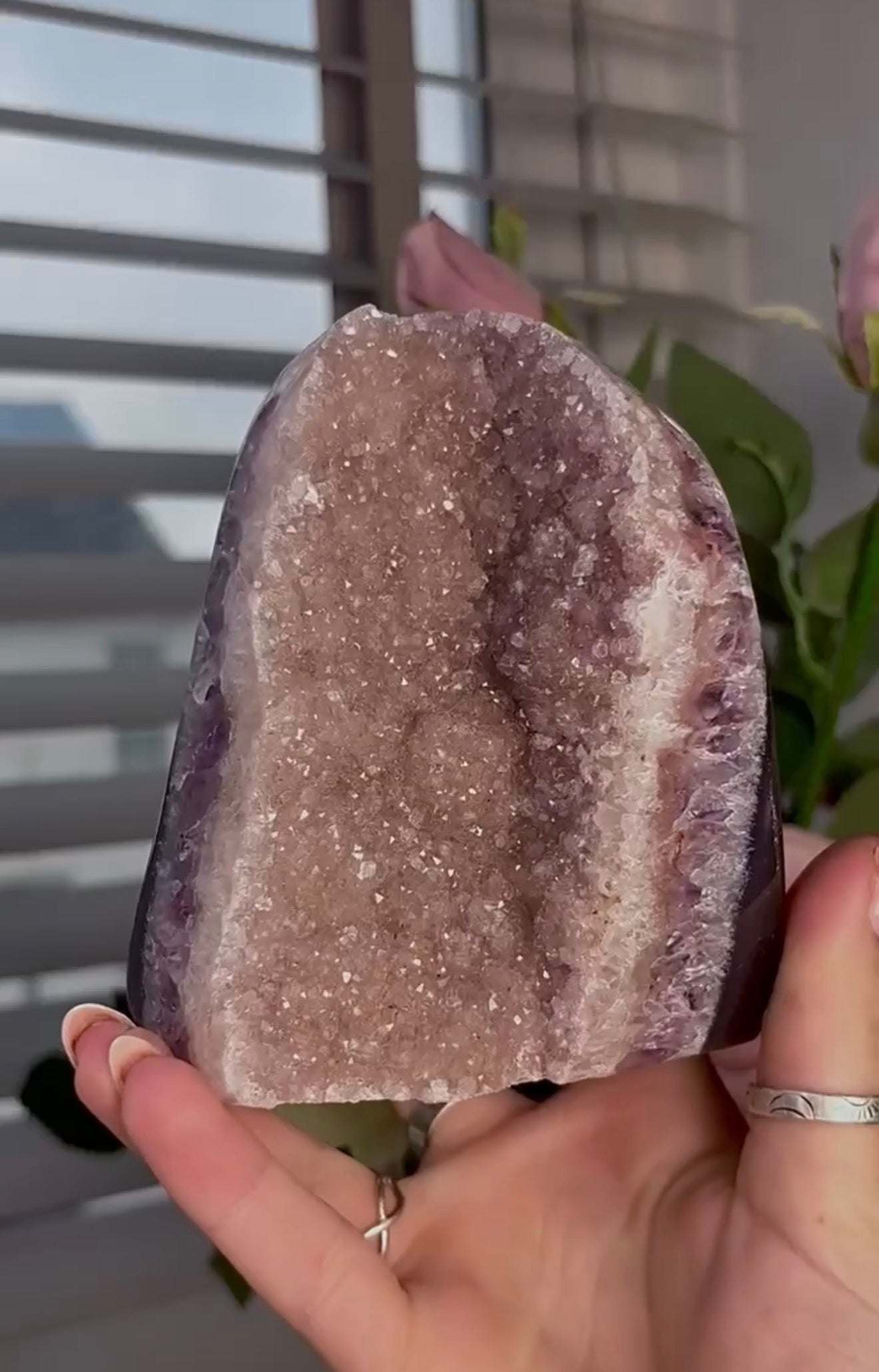 High quality, pink/lilac toned, rainbow amethyst on purple agate, cutbase