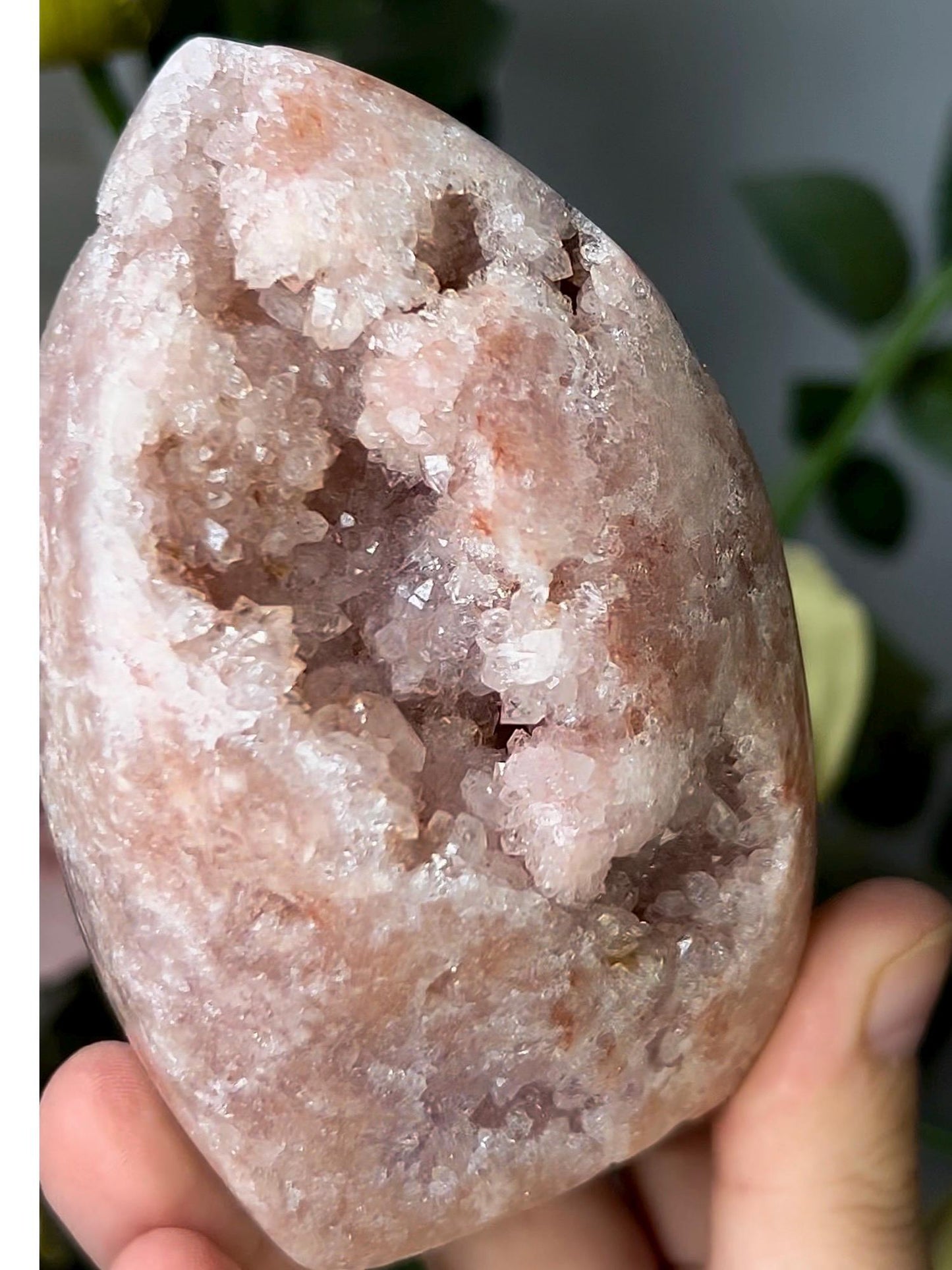 High grade, pink amethyst flame