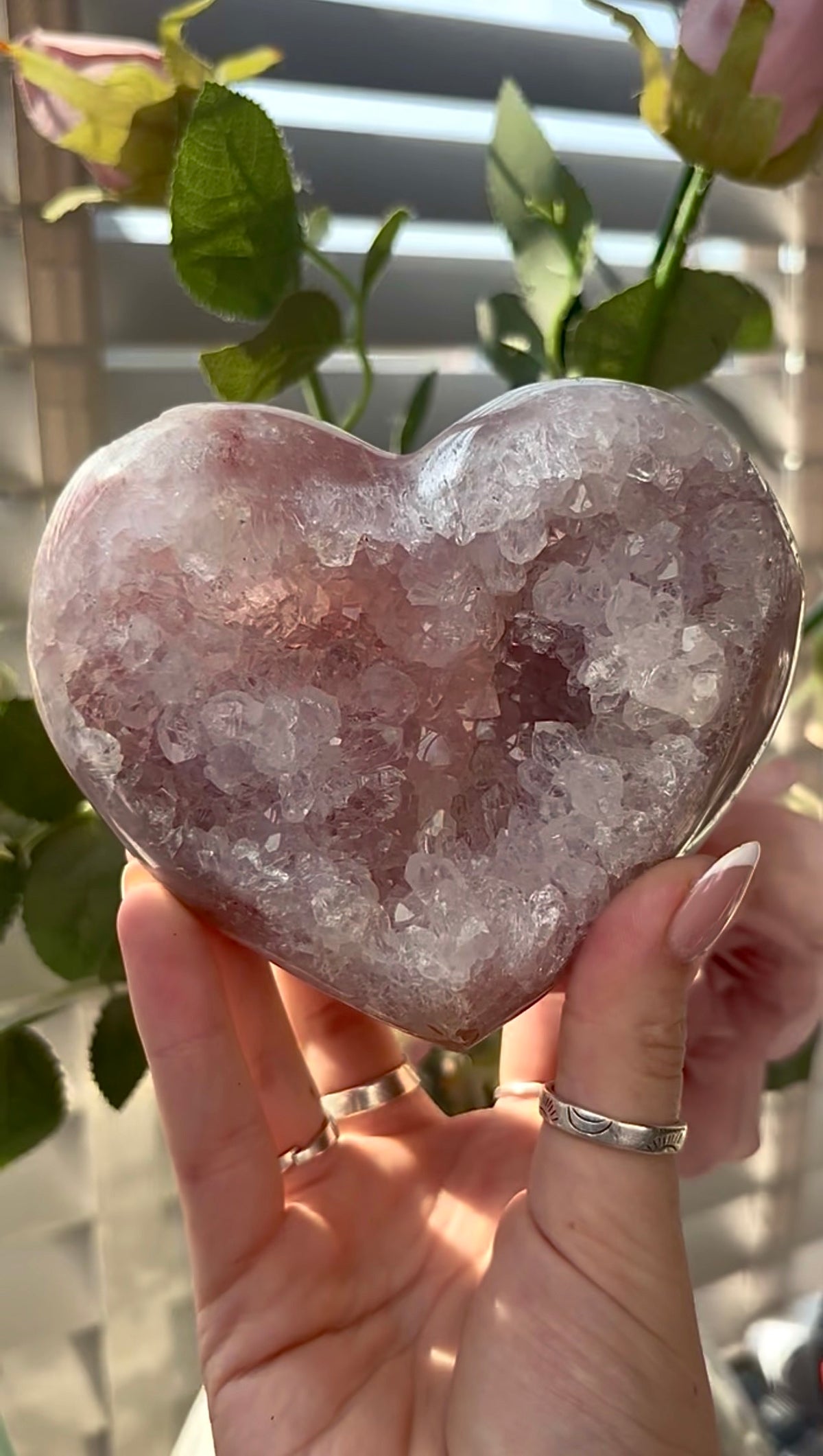 Gorgeous, hq, druzy quartz, pink amethyst heart- comes with stand
