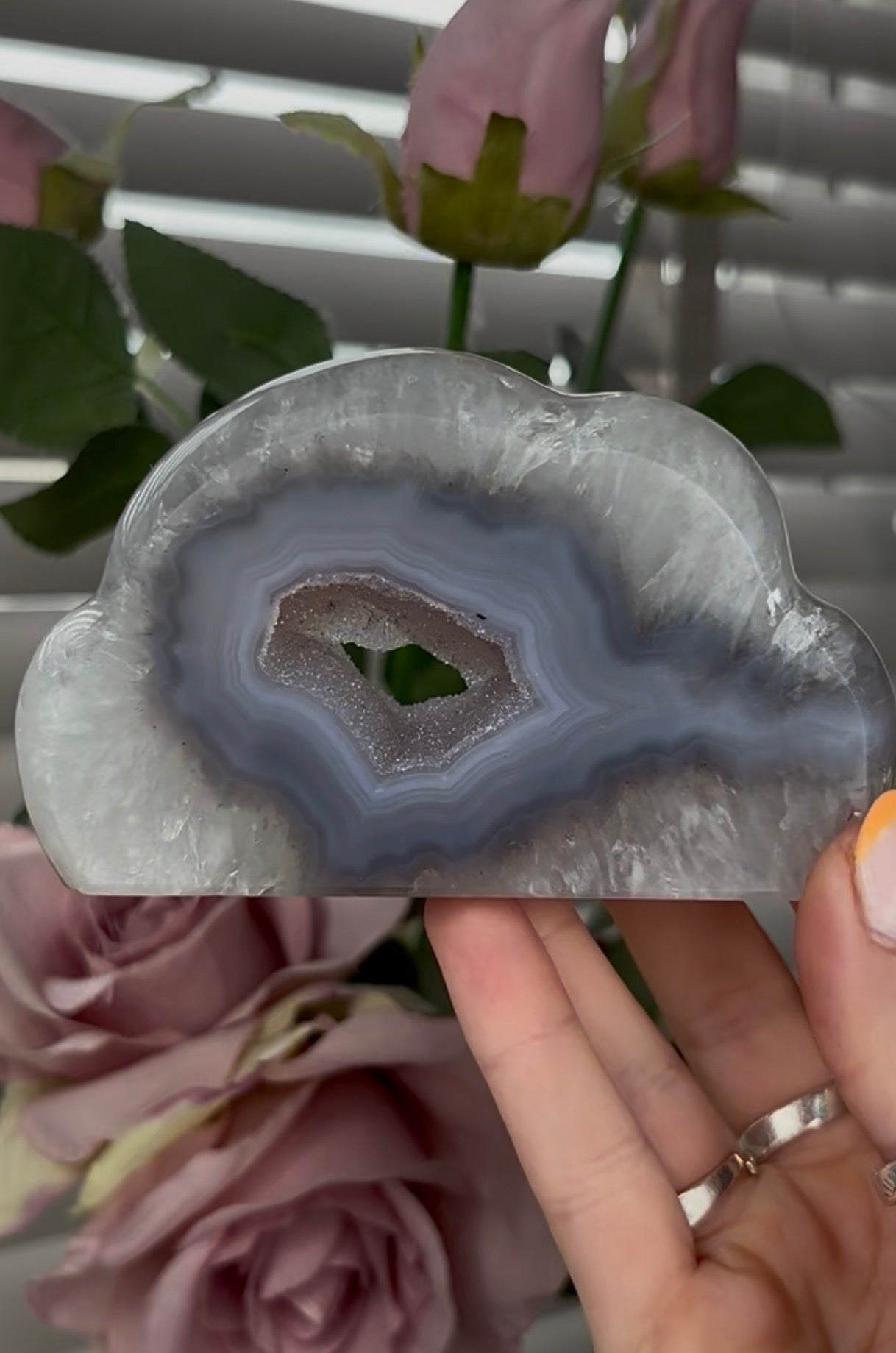 Beautiful, agate cloud with druzy