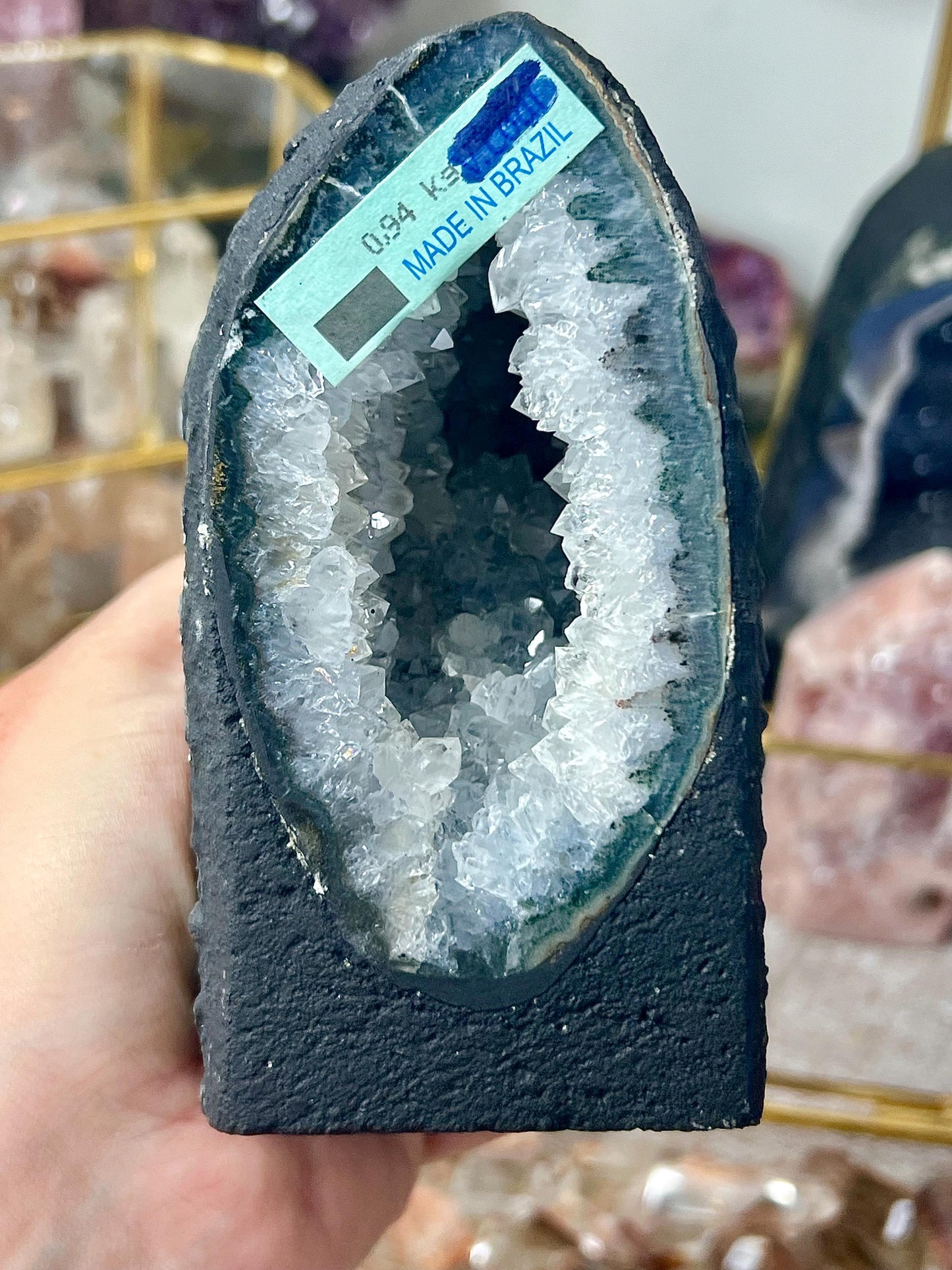 Beautiful, small, amethyst, agate cathedral with green banding 940g