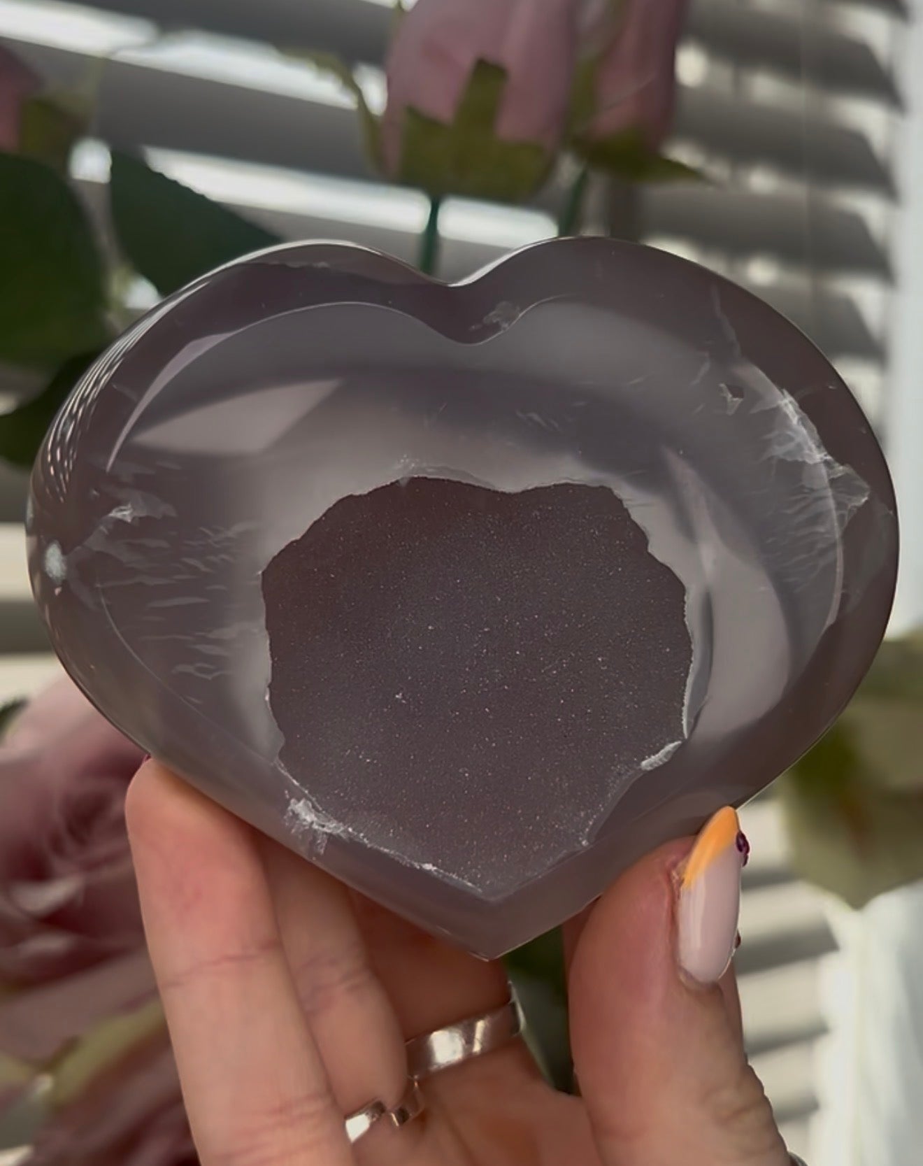 Beautiful, high quality, agate heart with druzy - stand included