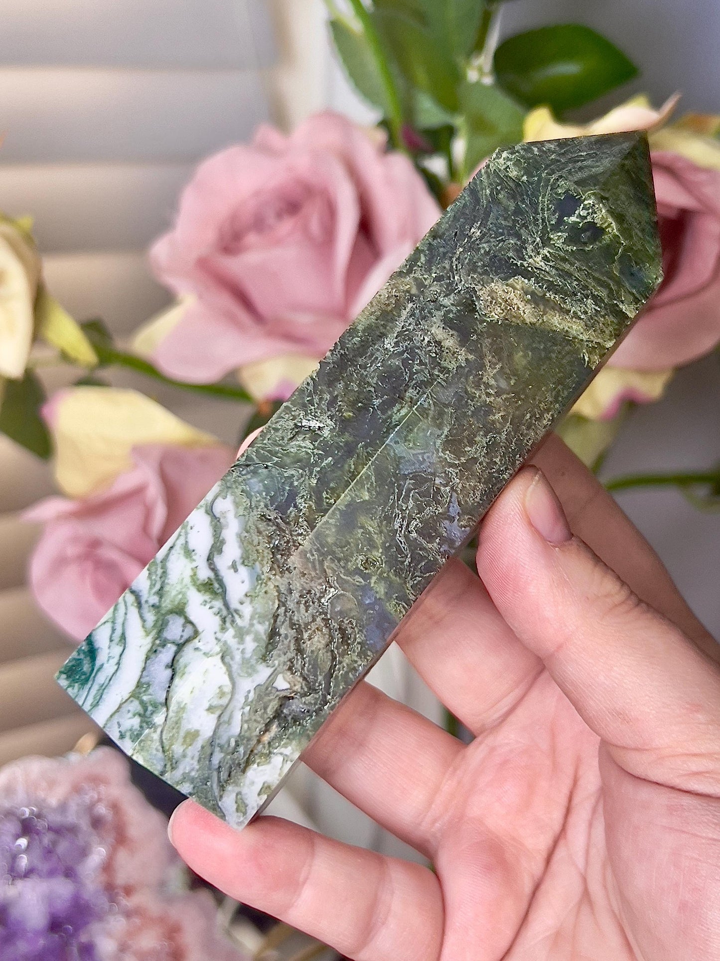 Large, moss agate tower 310g