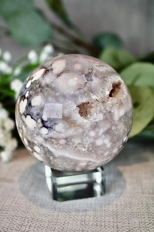 Blue flower agate x chlorite quartz sphere 495g 7cm