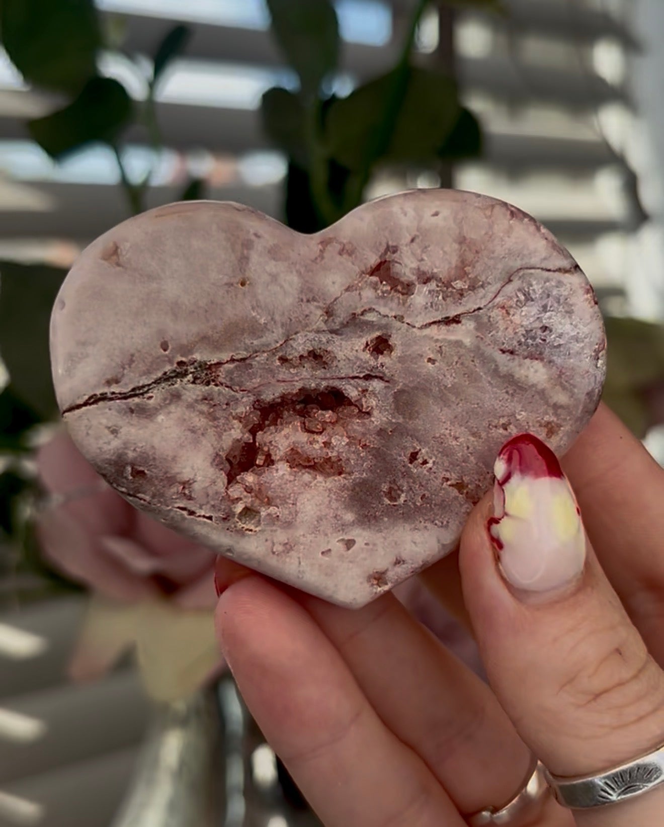 pink amethyst heart - comes with stand 7cm