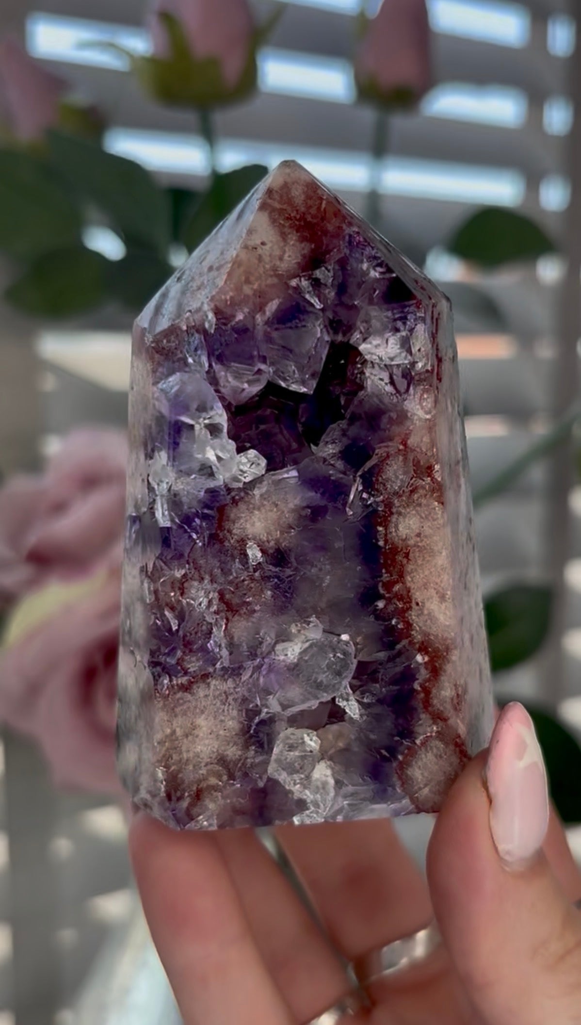 Beautiful, high quality, Pink amethyst tower with red tones, purple quartz 8.8cm