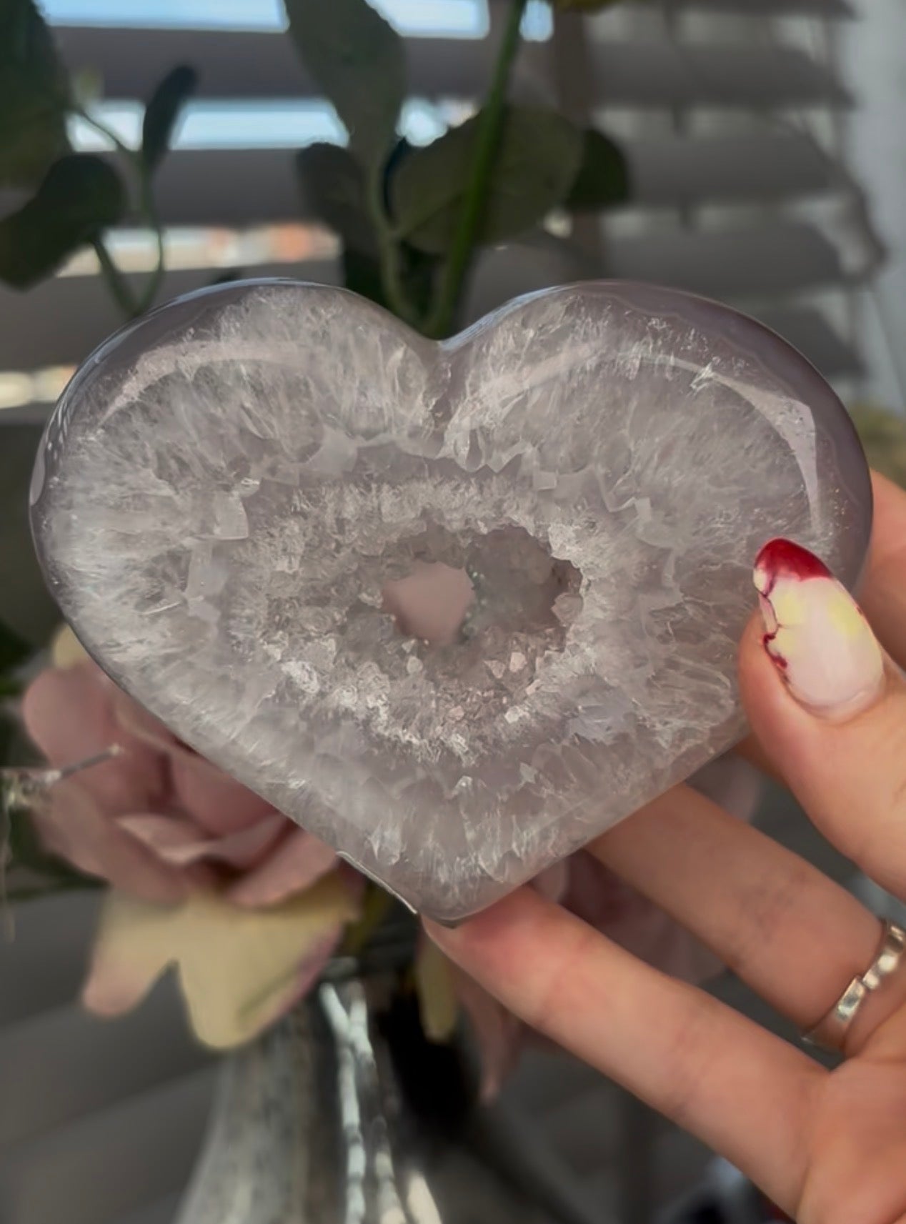 Beautiful, druzy agate heart - stand included