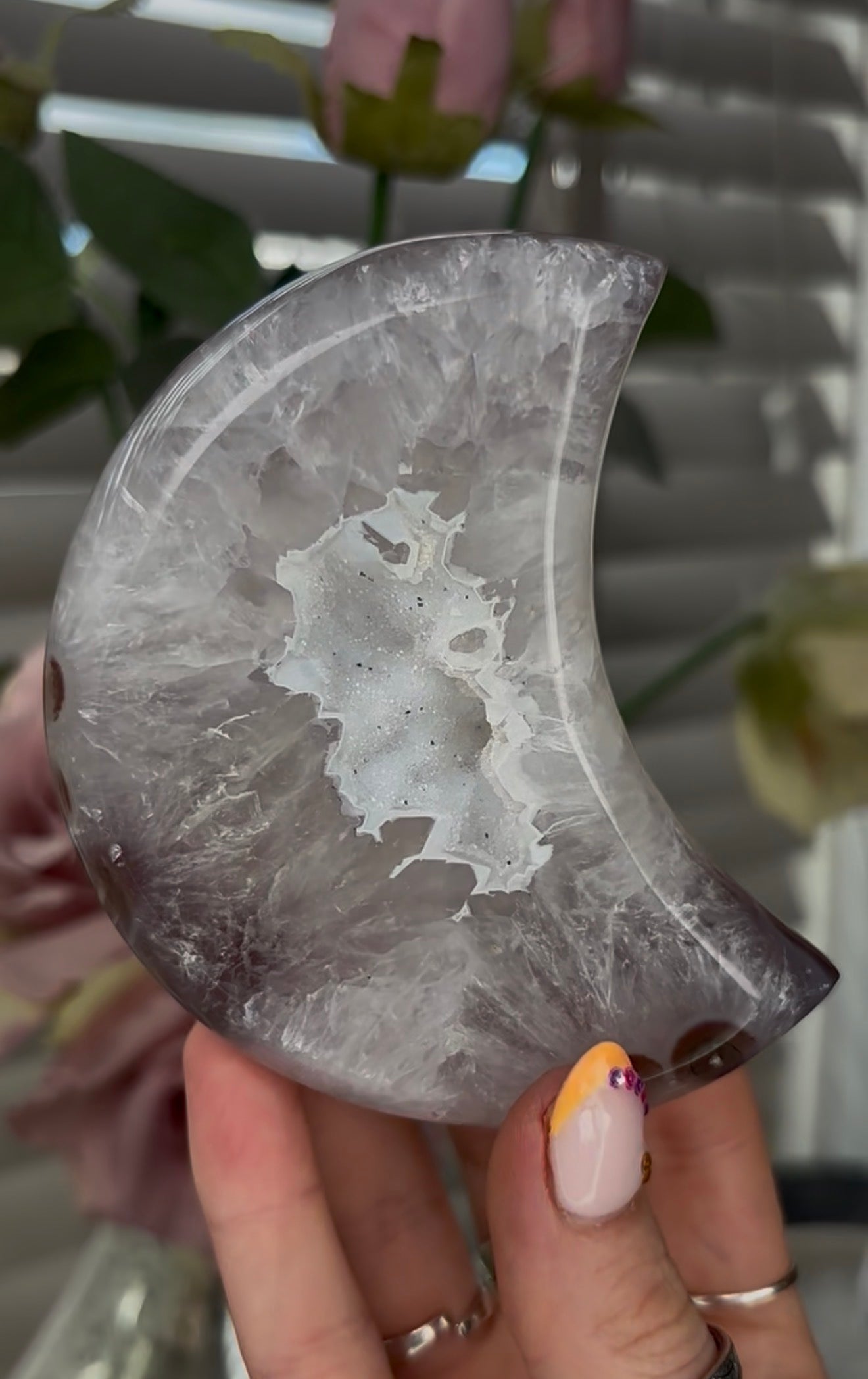Beautiful, high quality, agate moon with druzy - stand included