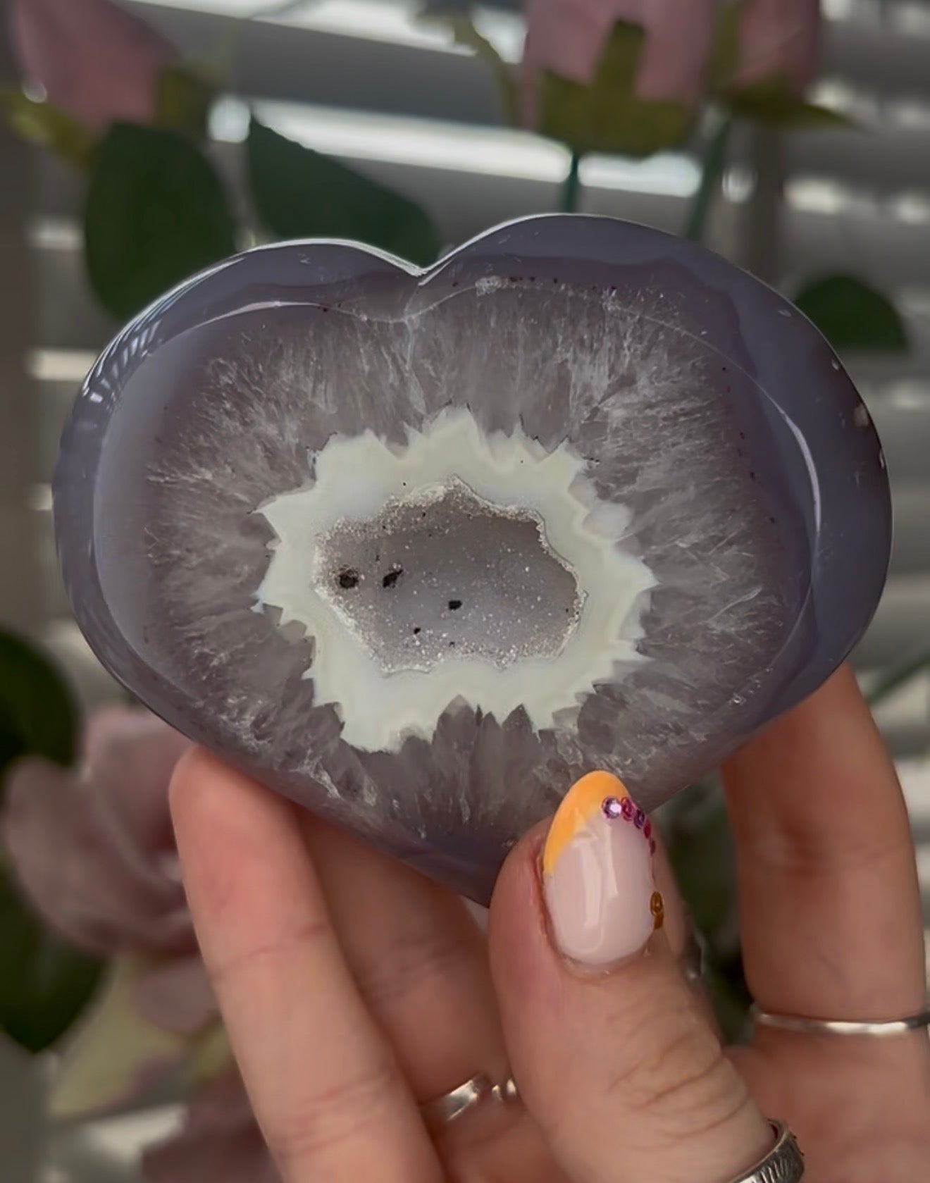 Beautiful, high quality, agate heart with druzy - stand included