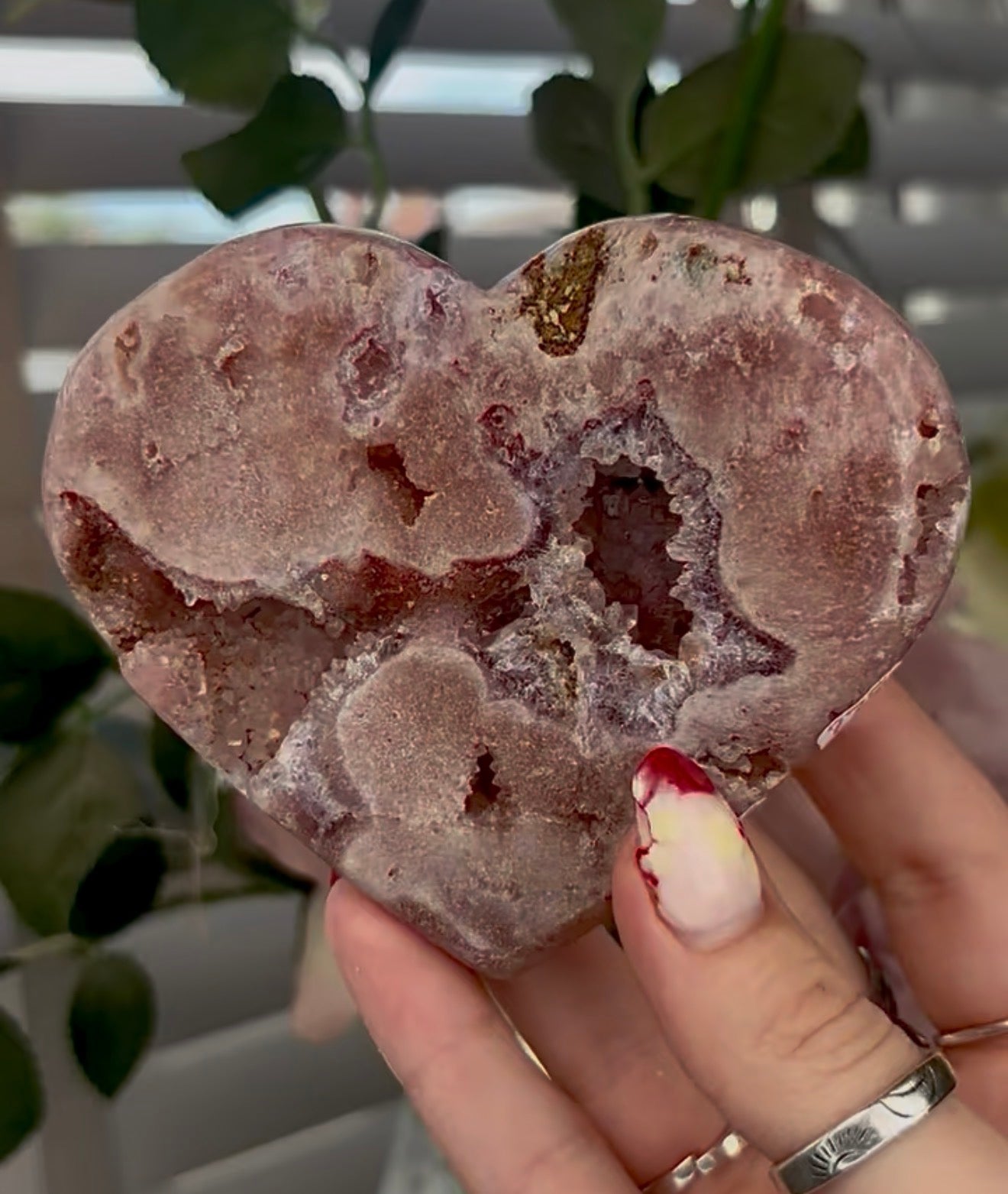 Pretty pink amethyst heart - comes with stand (10cm)