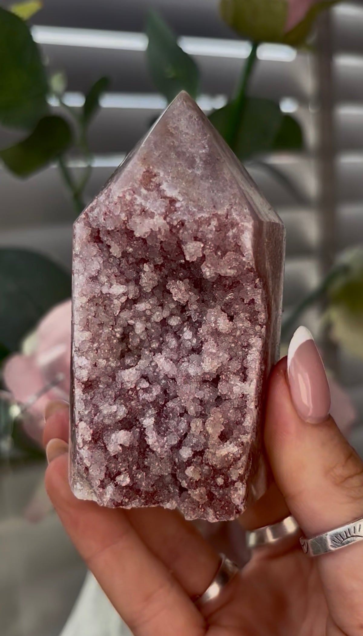 Beautiful, hq, druzy, Pink amethyst tower 8.6cm(h) by 4.5cm(w)